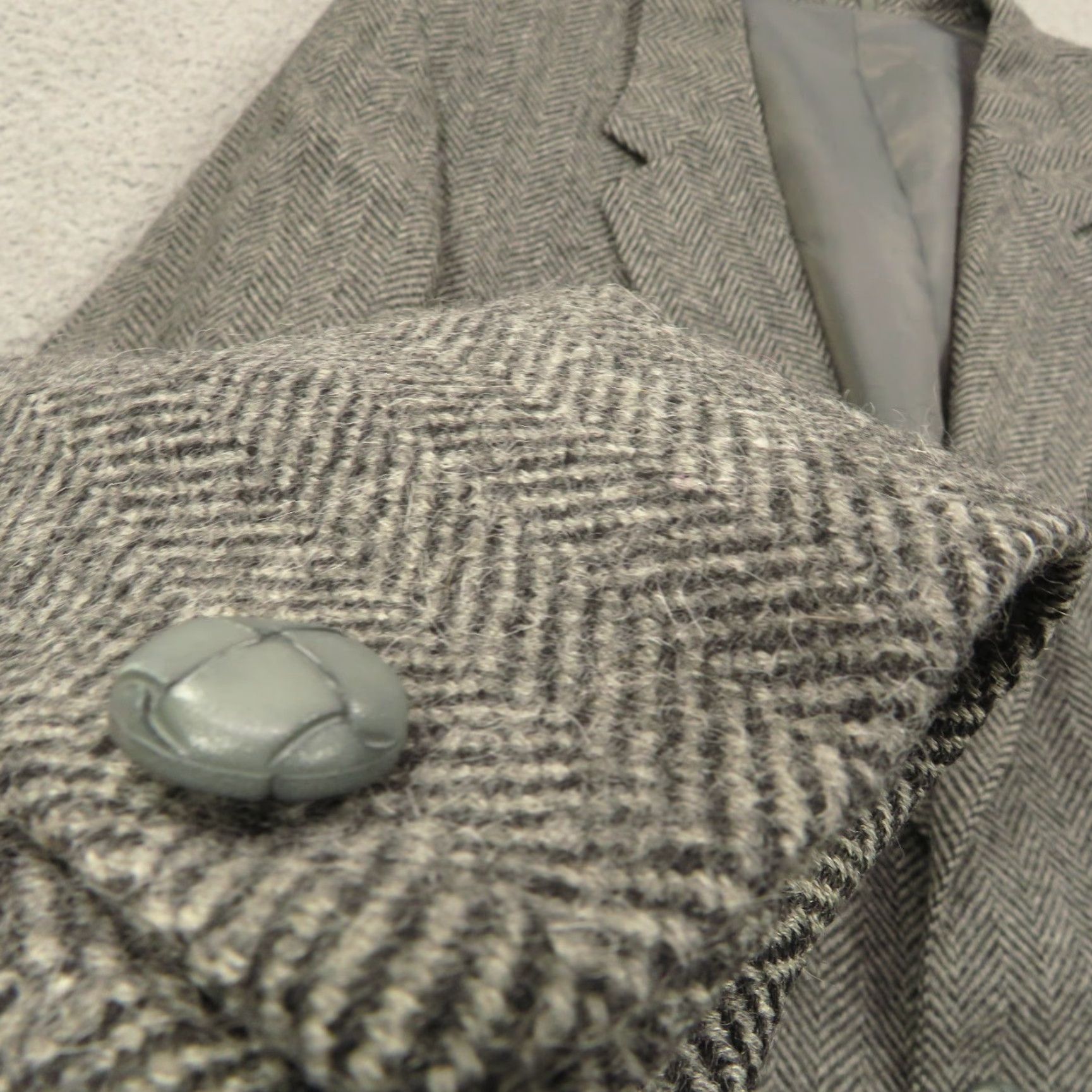 Vintage VINTAGE Bunratty Tweed Sport Coat 42R Irish Wool Herringbone Grey Jacket Blazer Size 42R - 2 Thumbnail
