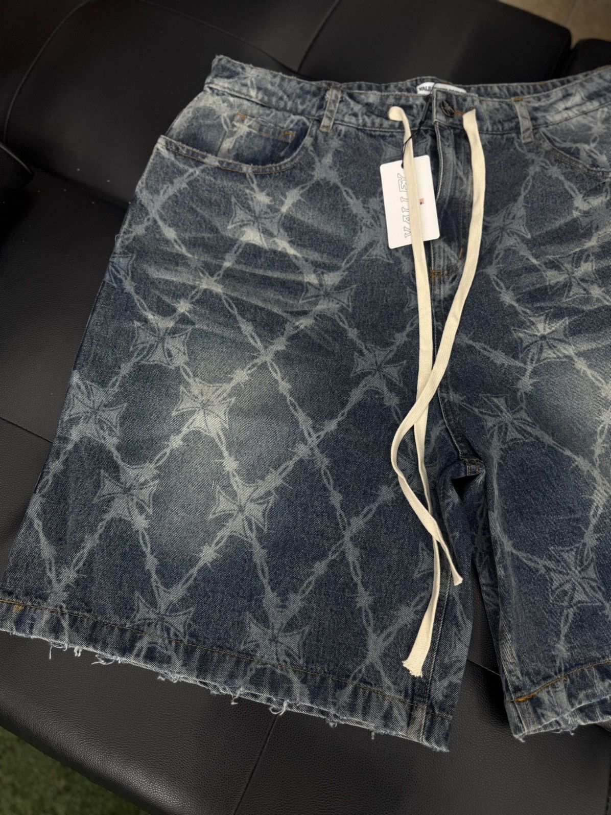 Vale Valley Wire Blue Jean Shorts Size 36 (NEW) Size US 36 / EU 52 - 2 Thumbnail