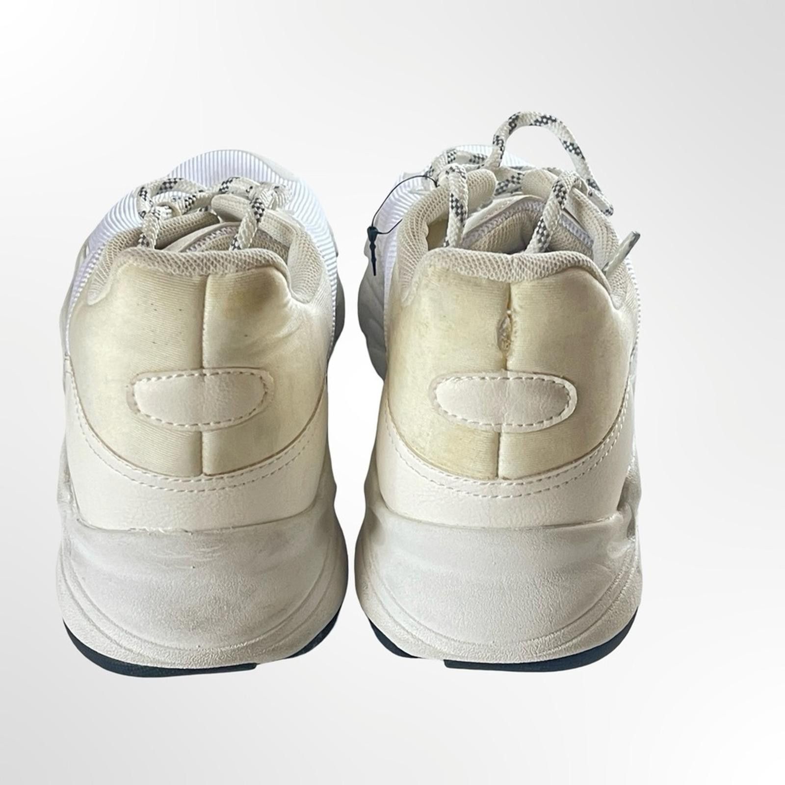H&M H&M White & Cream Chunky Knit Sneakers in size 41 Size US 8 / EU 41 - 3 Thumbnail