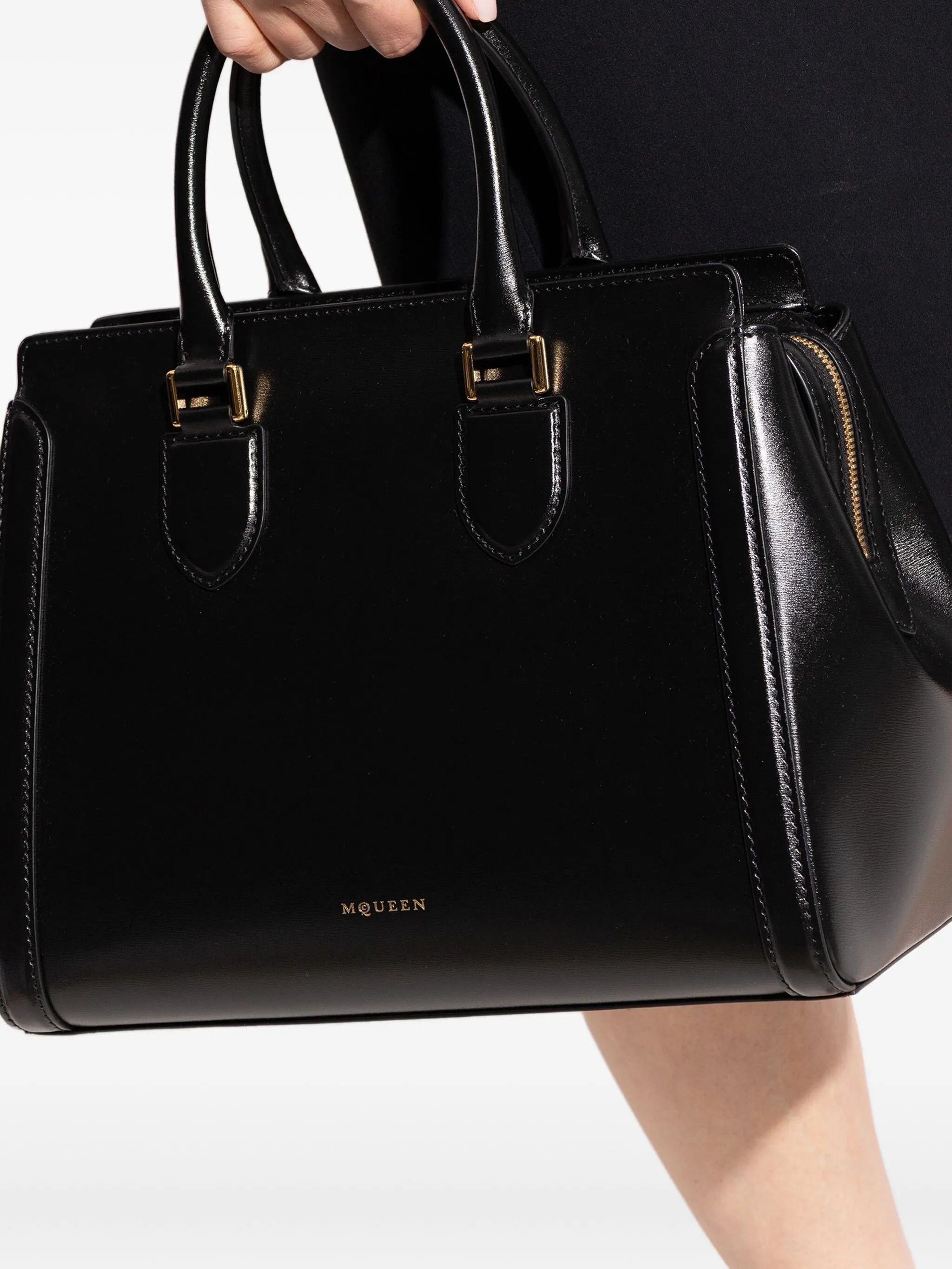 Alexander McQueen os11x0126 Size: OS / Practical Leather Bag in Black Size ONE SIZE - 2 Thumbnail