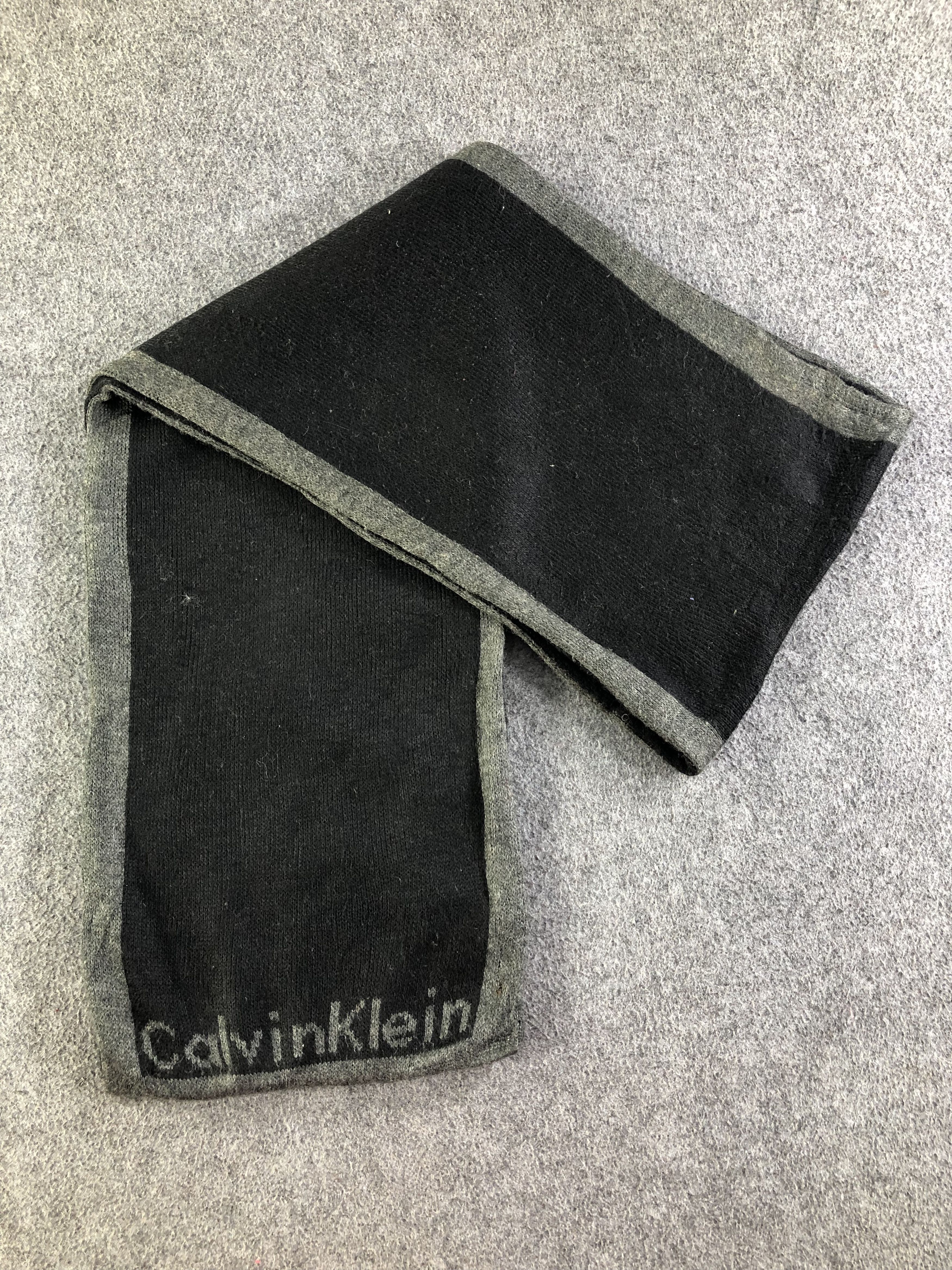 Calvin Klein Calvin Klein Scarf / Muffler / Neckwear SS1436 Size ONE SIZE - 3 Thumbnail