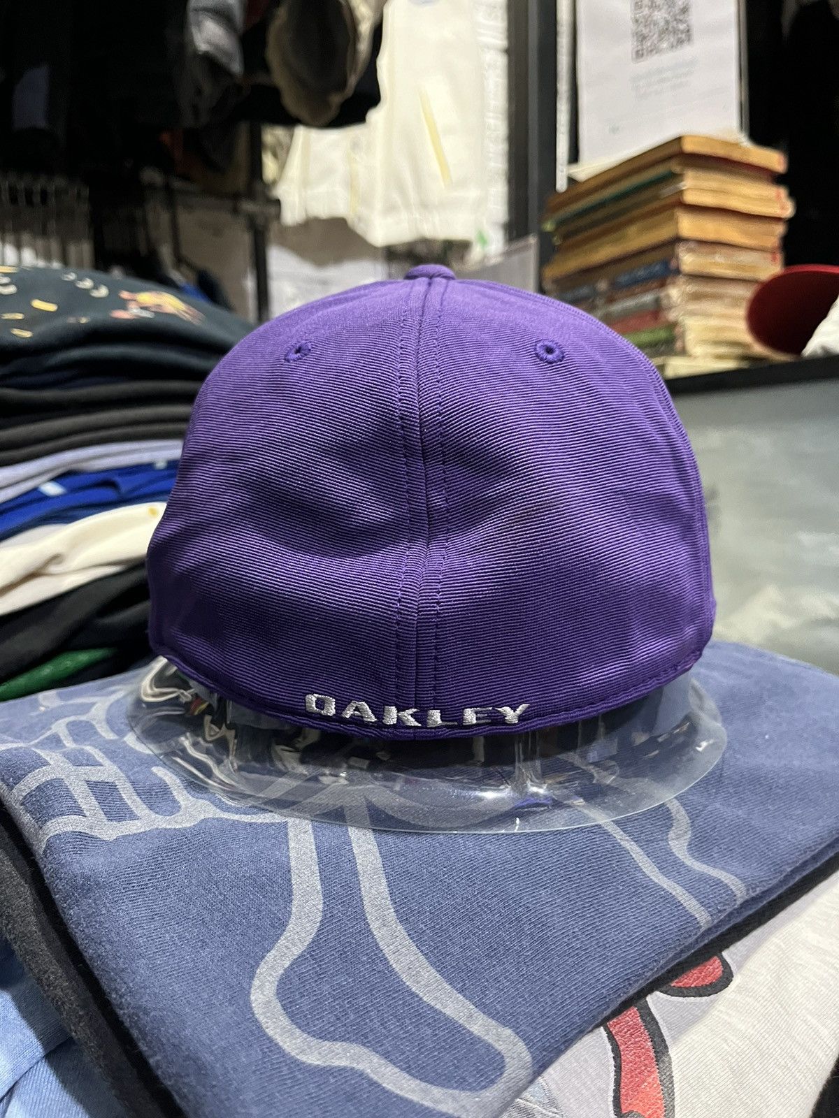 Oakley Oakley Purple Gray Size Cap Logo 00s (sample) Size ONE SIZE - 3 Thumbnail