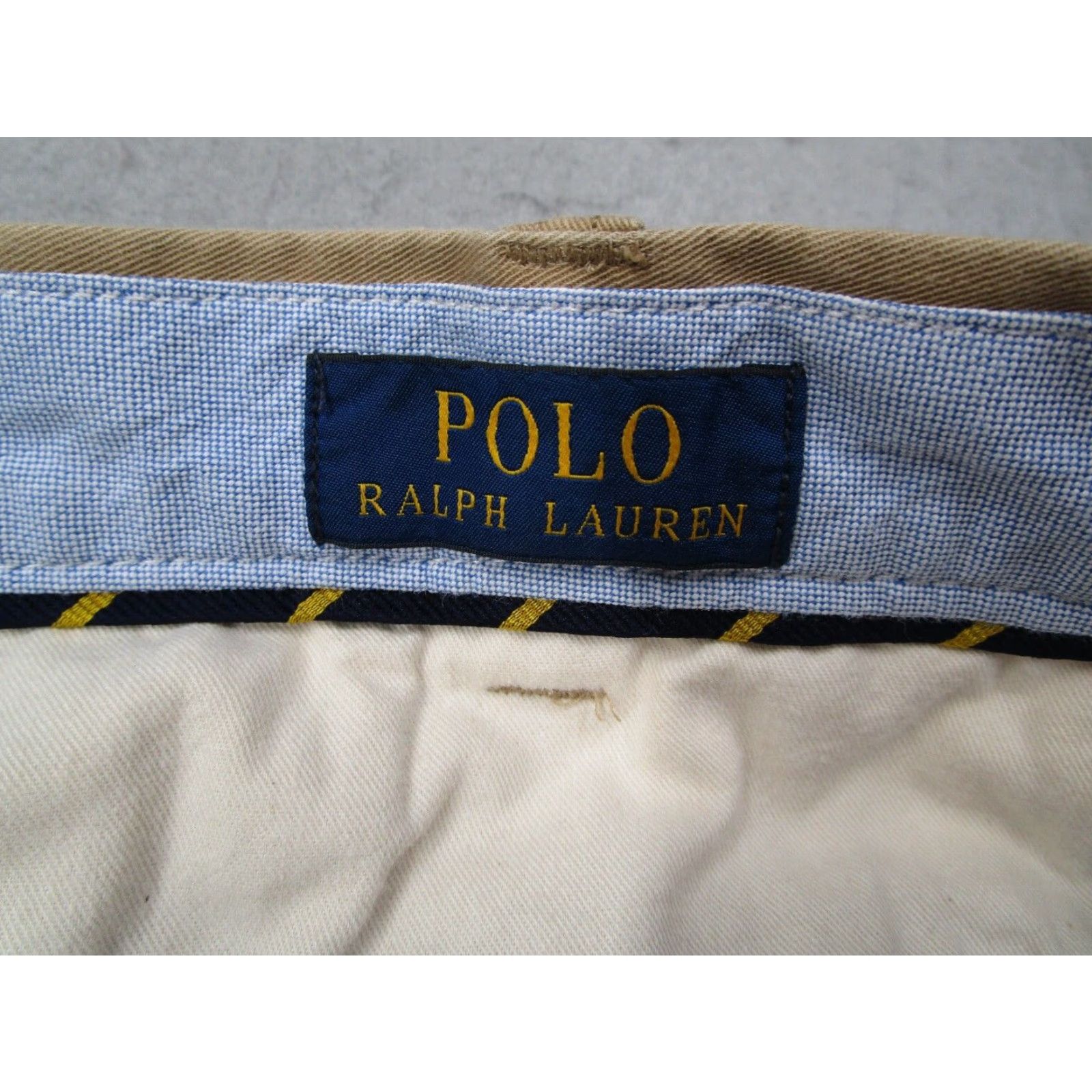 Polo Ralph Lauren Polo Ralph Lauren Beige Classic Fit Chino Shorts Mens 42 Size US XL / EU 56 / 4 - 2 Thumbnail