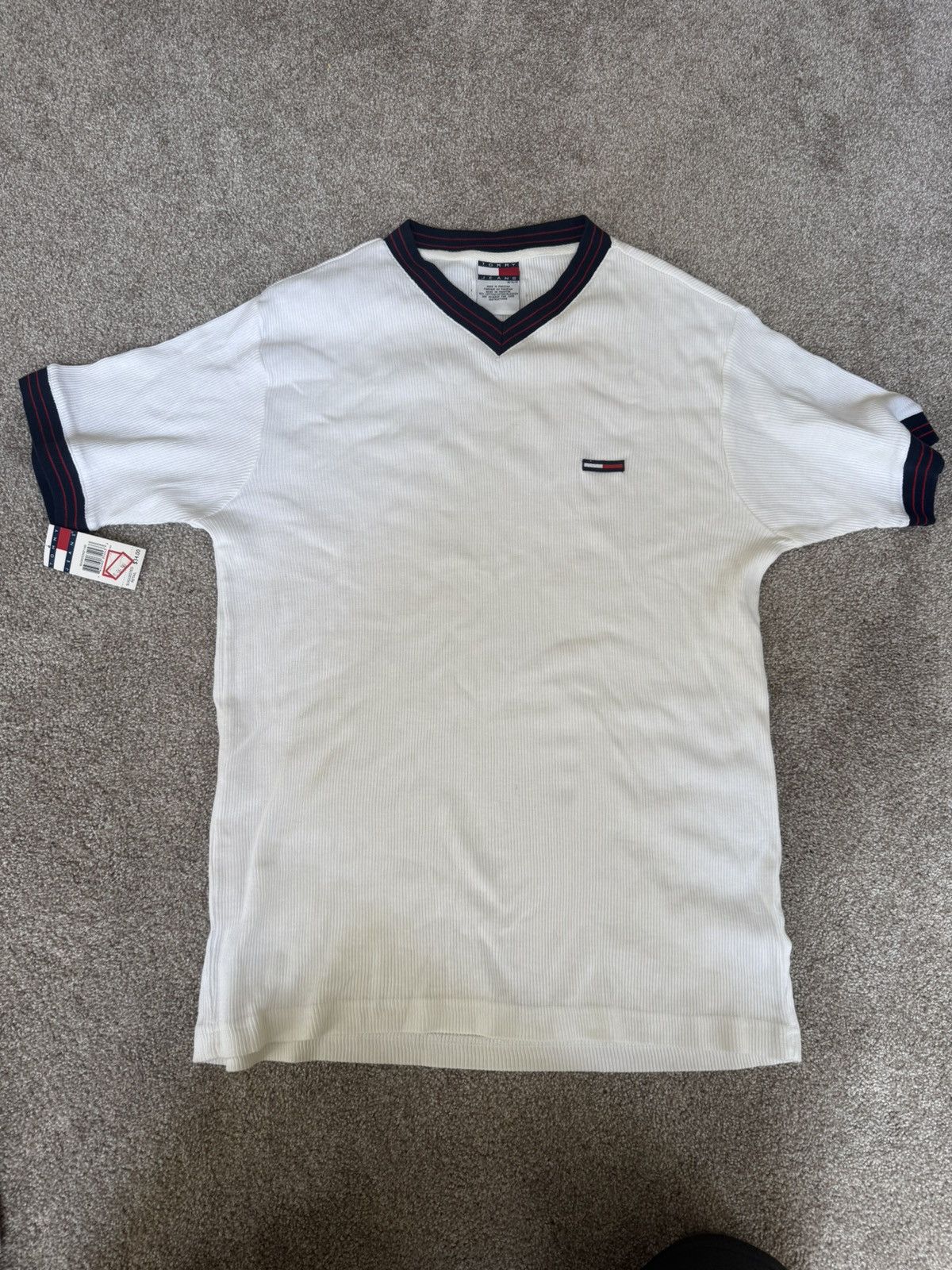 Tommy Hilfiger Vintage tommy hilfiger tee - tags still on Size US M / EU 48-50 / 2 - 1 Thumbnail