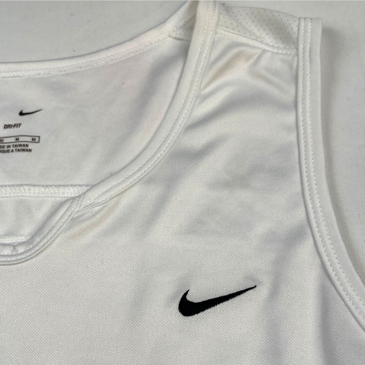 Nike Nike Dri-Fit Women's White Tennis Shirt/Tank Top Sz M SKU 46 Size M / US 6-8 / IT 42-44 - 4 Thumbnail