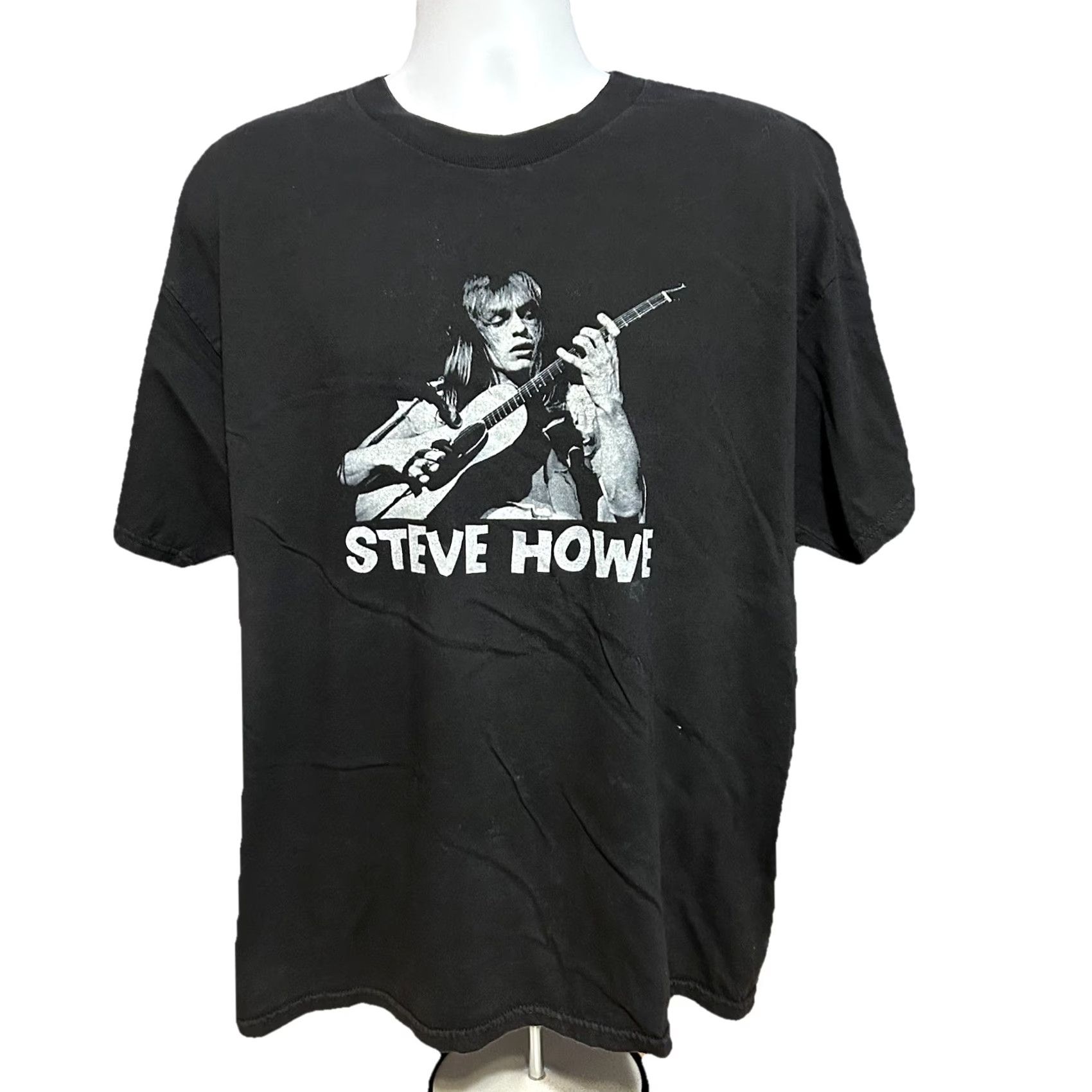 Vintage VINTAGE Steve Howe Shirt Men XL Black Short Sleeve Front Graphic Guitarist Rock Band Size US XL / EU 56 / 4 - 2 Thumbnail