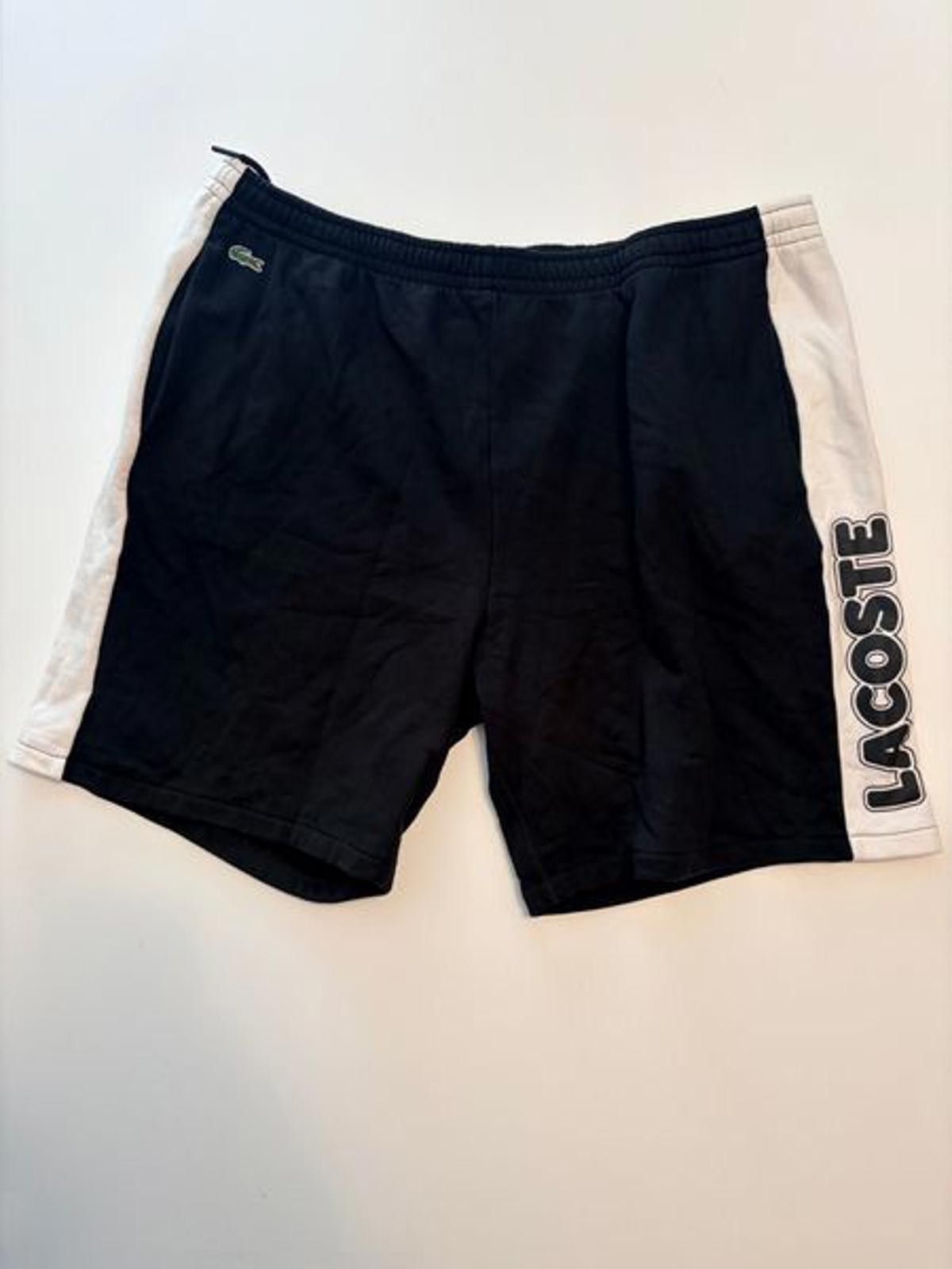 Lacoste Lacoste Men's Regular Cotton Shorts (Size 3XL) Size US 44 / EU 60 - 1 Thumbnail