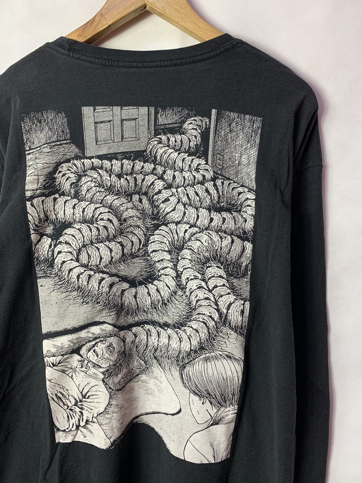 Anime 🔥Junji Ito Collection Horror Manga Anime Disturbing Tee Size US XL / EU 56 / 4 - 5 Thumbnail