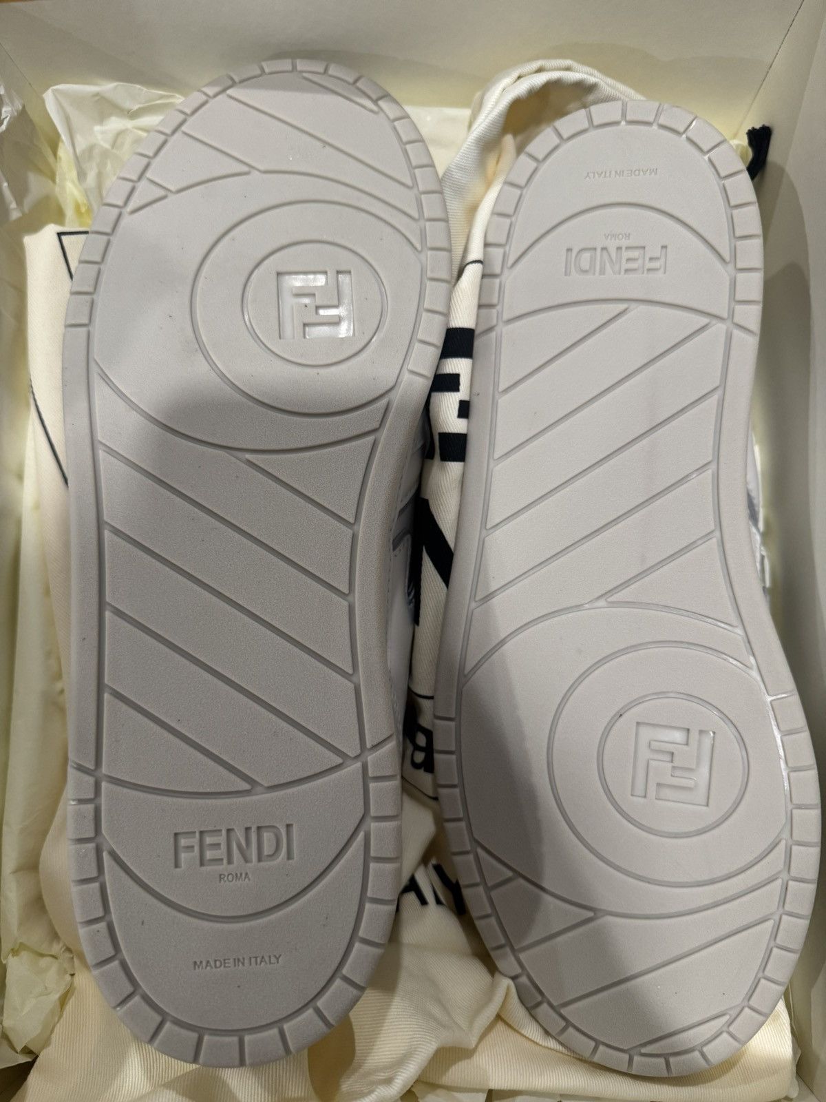 Fendi Fendi Match Sneaker Size US 7 / EU 40 - 2 Thumbnail