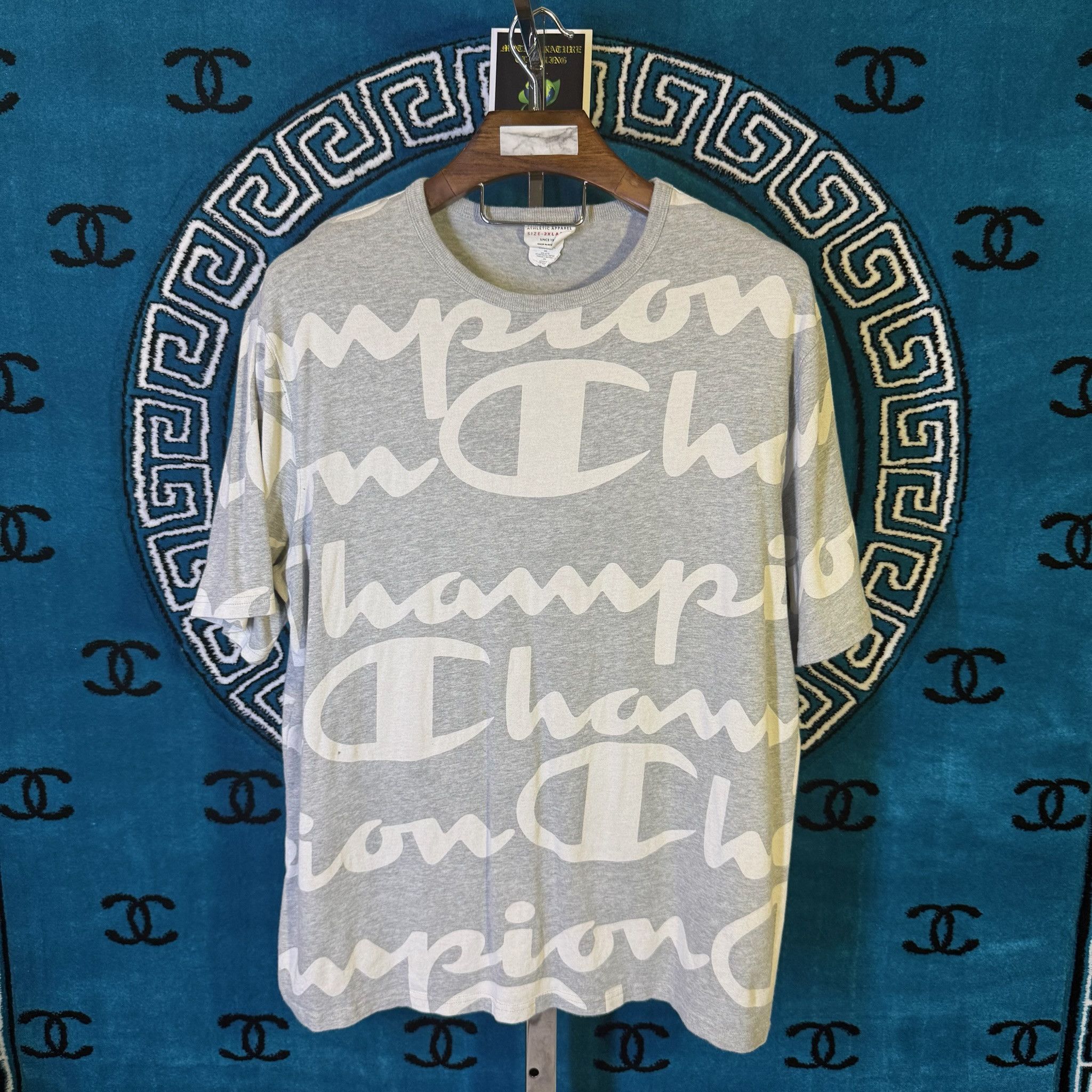 Champion THE CHAMPION LOGOS REPEAT ALL OVER MOTIF S/S SHIRT Size US XXL / EU 58 / 5 - 1 Preview