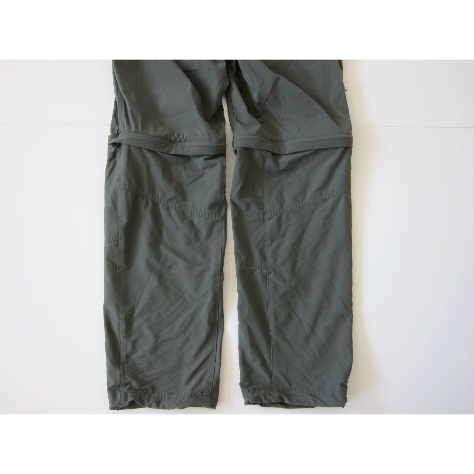 Vintage Columbia Omni Shield Army Green Nylon Stretch Convertible Pocket Cargo Pant 12S Womens Size 34" / US 12 / IT 48 - 7 Thumbnail