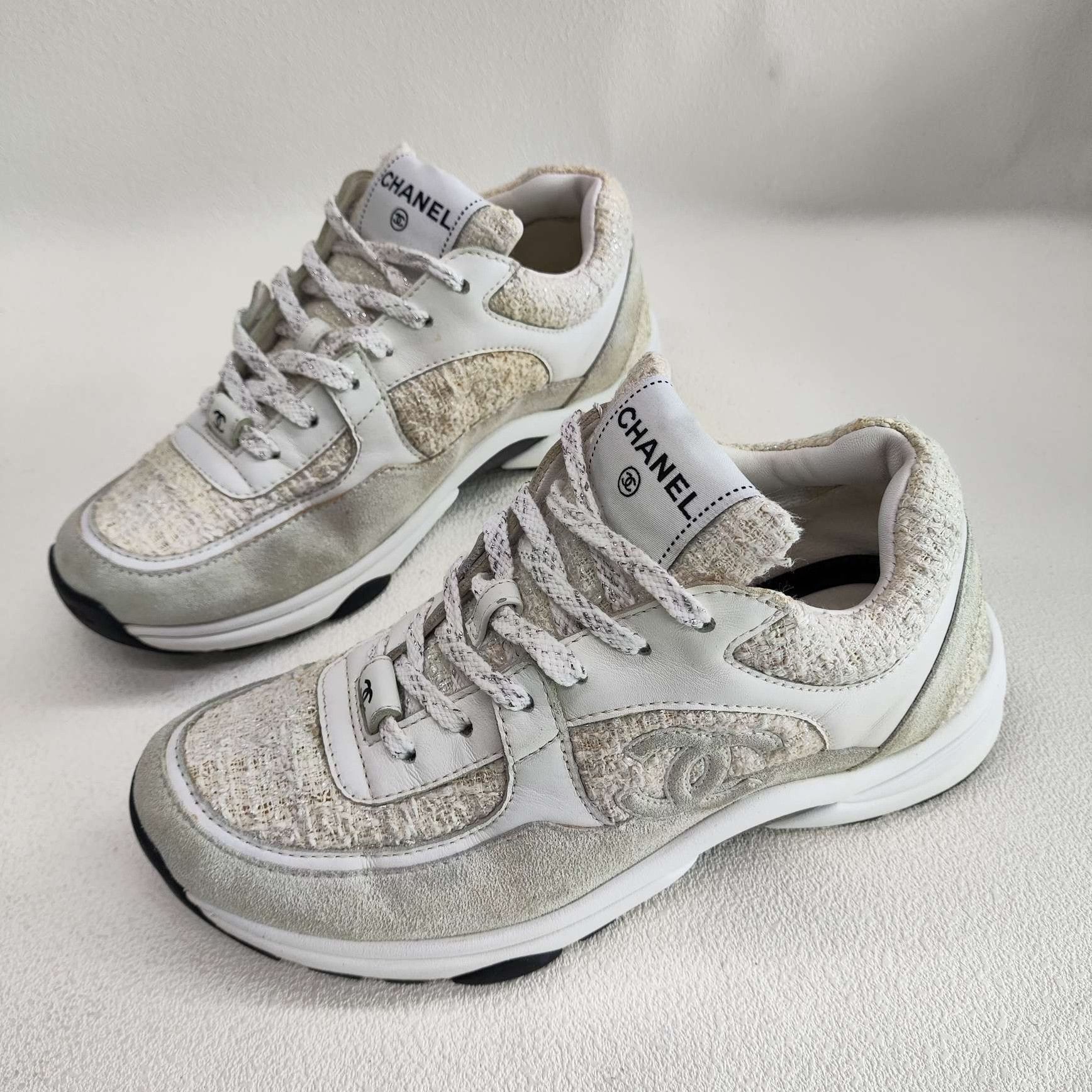 Chanel Chanel Casual White Lowtop Sneakers us_6-5 Women Size US 6.5 / IT 36.5 - 1 Thumbnail