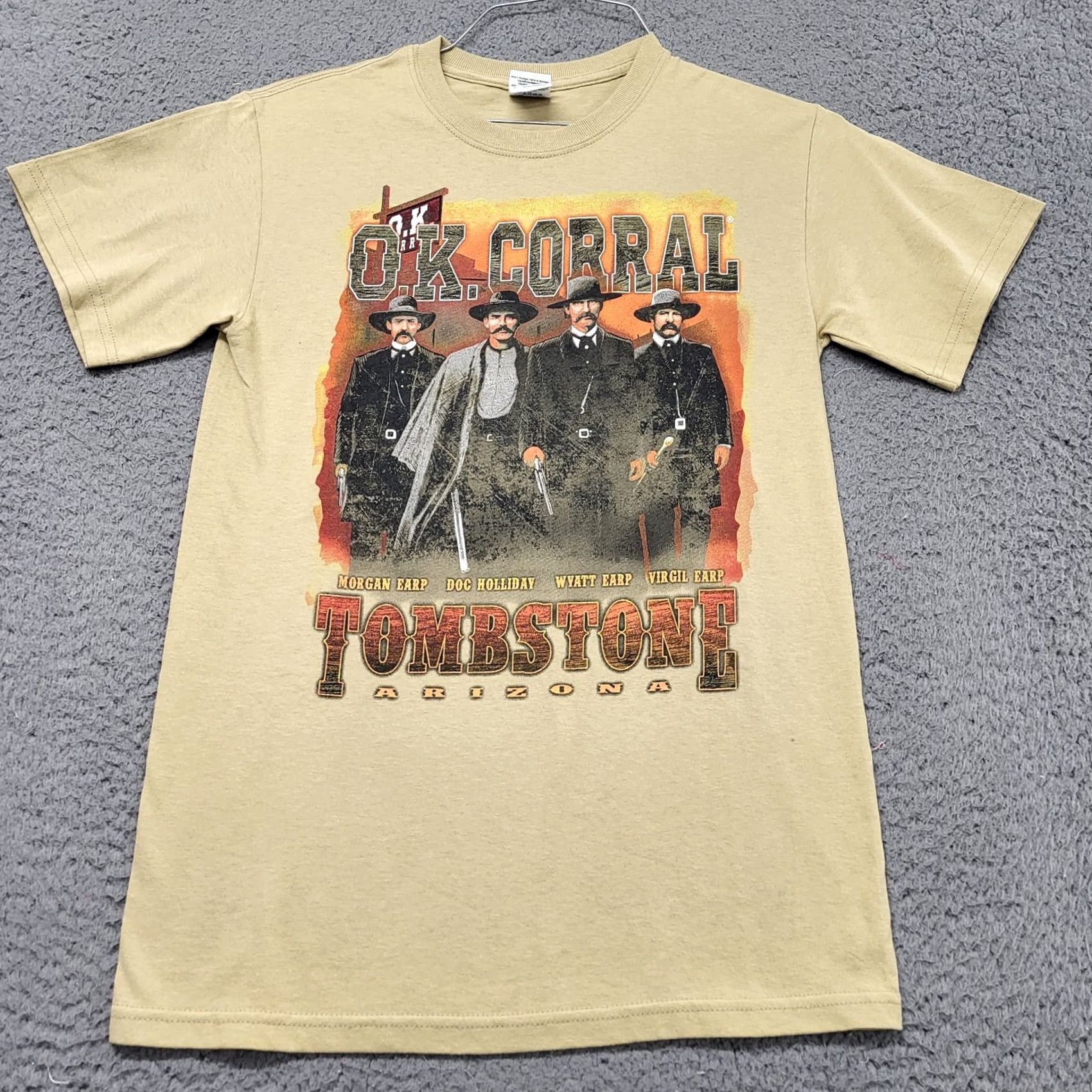 Gildan VINTAGE Gildan Tombstone Tshirt Mens Size Small Tan Movie Poster Cowboy Legend Shirt Size US S / EU 44-46 / 1 - 6 Thumbnail