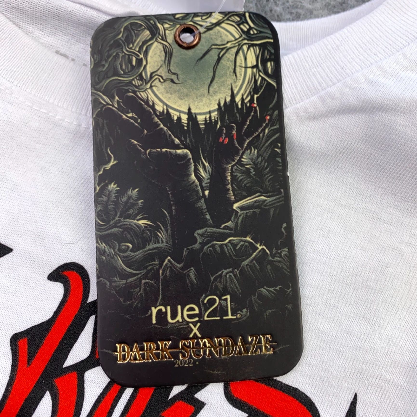 Vintage Seeing Redd Mens Shirt Large White rue21 T-Shirt Crew Neck Short Sleeve Cotton Jersey Graphic Print Classic Beddor Dark Sundaze 90s Mens Size US L / EU 52-54 / 3 - 3 Thumbnail