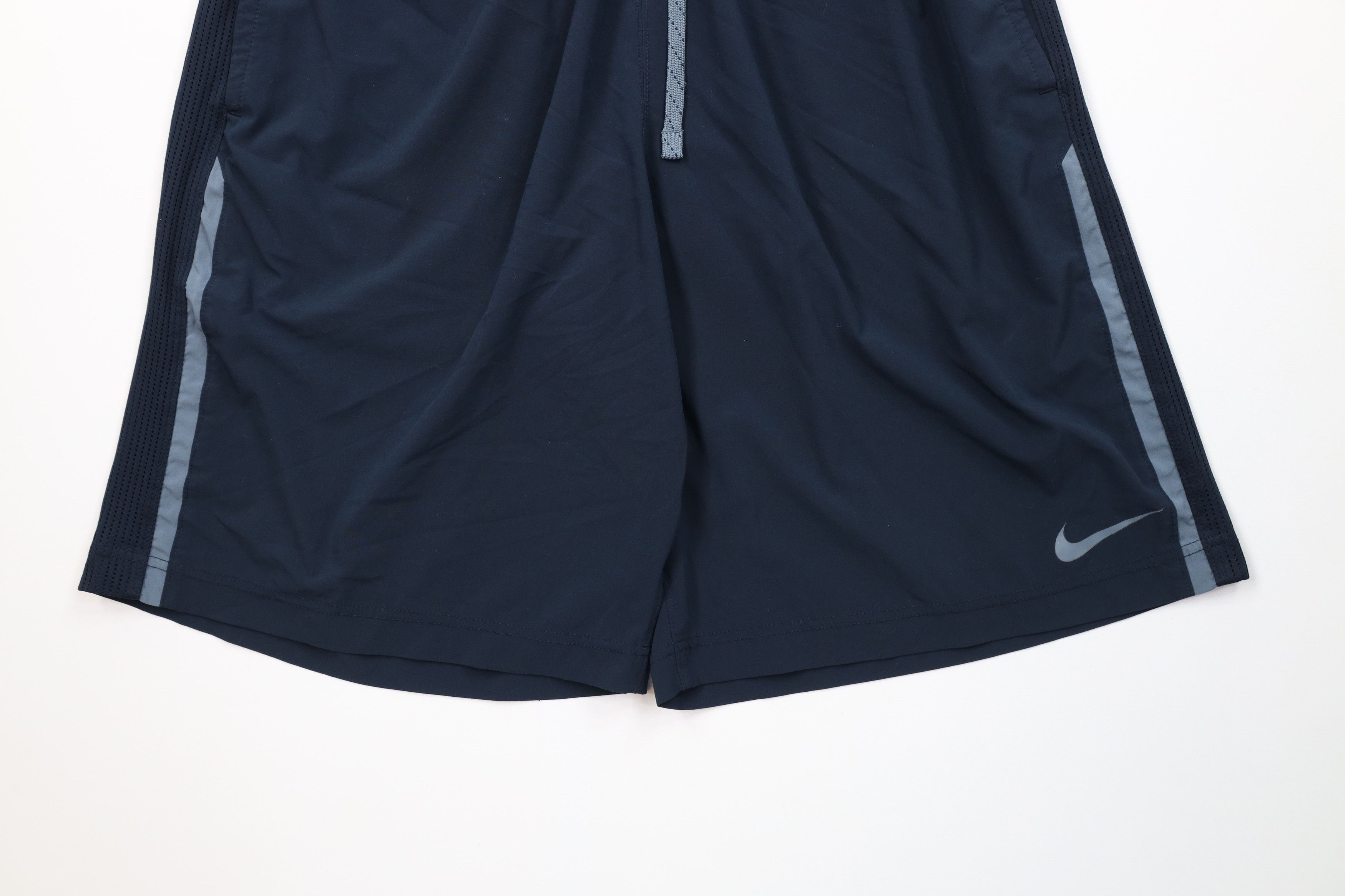 Nike Nike Color Block Gym Training Basketball Shorts Navy Blue Size US 34 / EU 50 - 4 Thumbnail