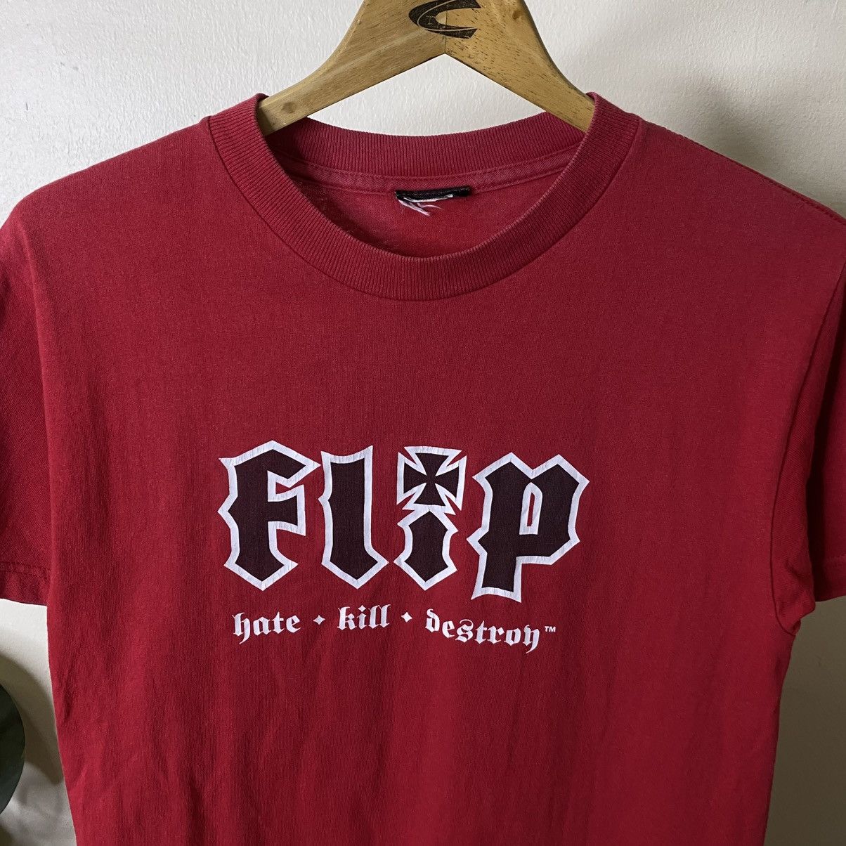 Flip Skateboards Vintage 1990s Flip Skateboards Skater T Shirt Size US S / EU 44-46 / 1 - 2 Thumbnail
