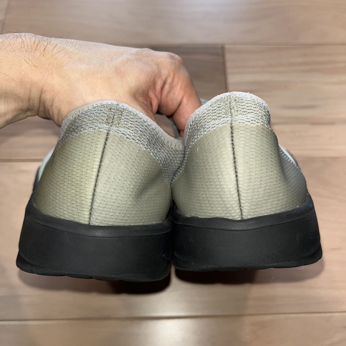 Other OOFOS OOmg Men’s Size 10 Gray Black Fibre Low Slip On Size US 10 / EU 43 - 6 Thumbnail