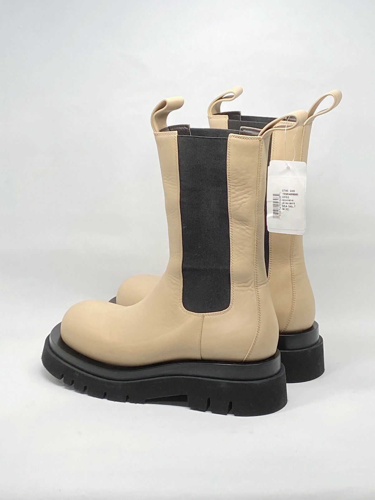 Bottega Veneta Bottega Veneta Lug Sole Leather Chelsea Boots size 36.5 Size US 6.5 / IT 36.5 - 7 Thumbnail
