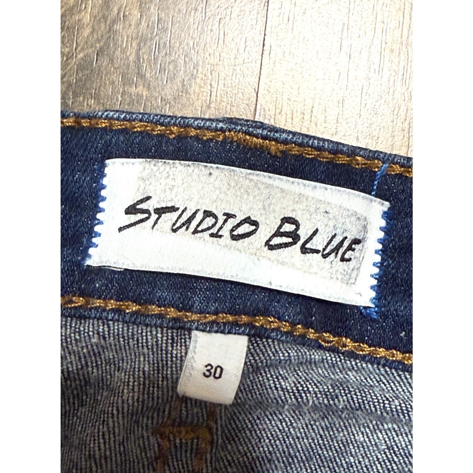 Vintage Studio Jeans, Womens Size 30, Blue Denim, Straight Leg, Pockets, Dark Wash Size 30" / US 8 / IT 44 - 4 Thumbnail
