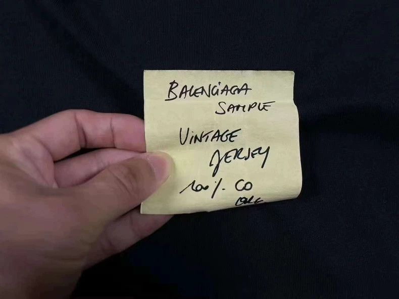 Balenciaga Balenciaga Post-it note short sleeve Size US L / EU 52-54 / 3 - 3 Thumbnail