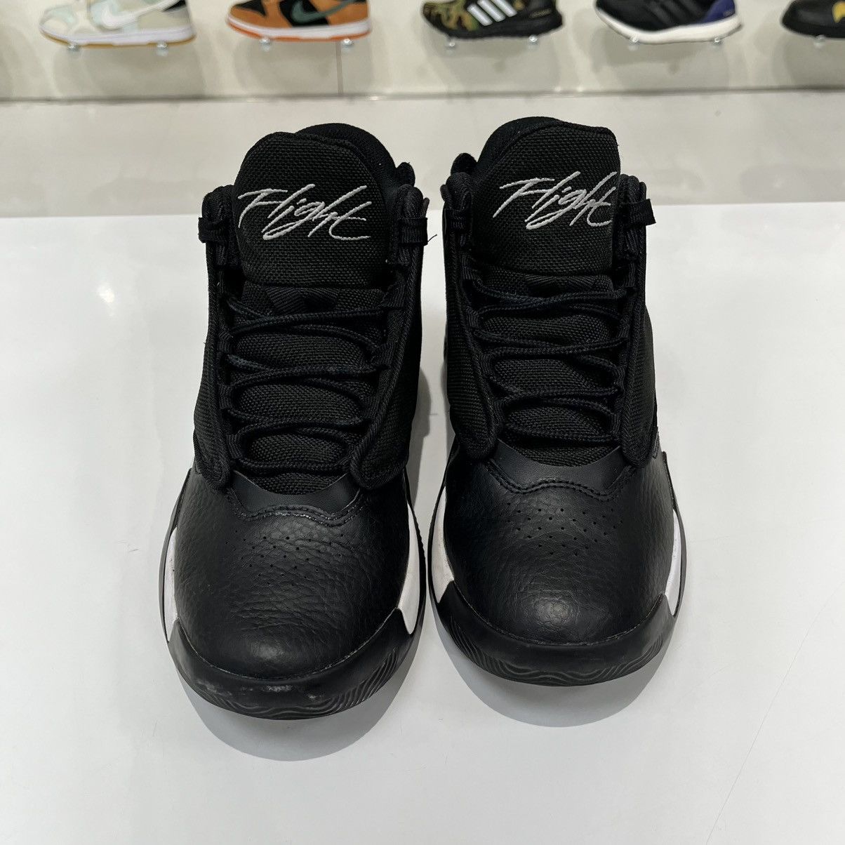 Nike Air Jordan Max Aura 4 Black Metallic Silver (GS) Size US 6 / EU 39 - 10 Thumbnail