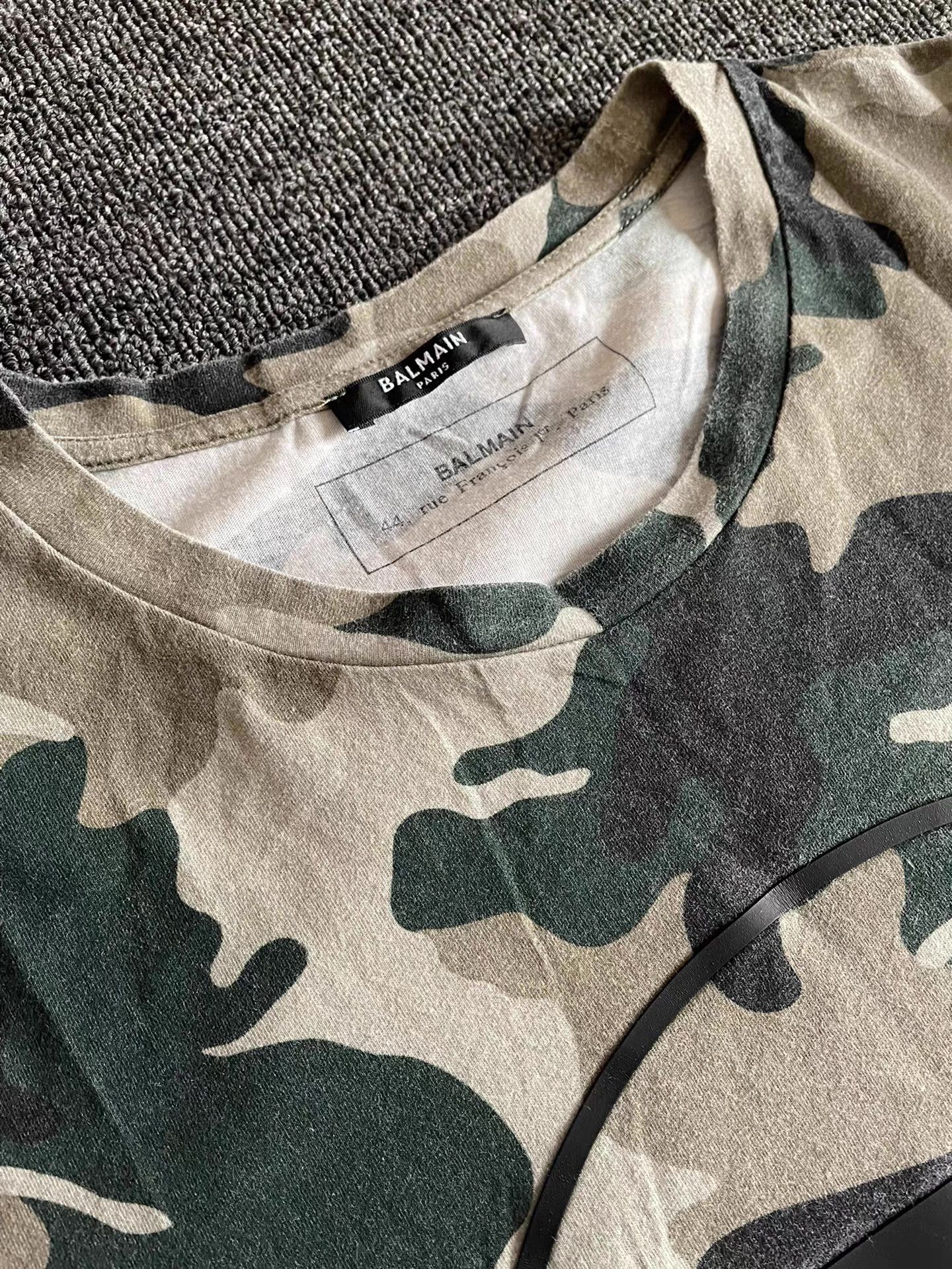 Balmain Balmain camouflage short-sleeve T-shirt, Size US XL / EU 56 / 4 - 4 Thumbnail