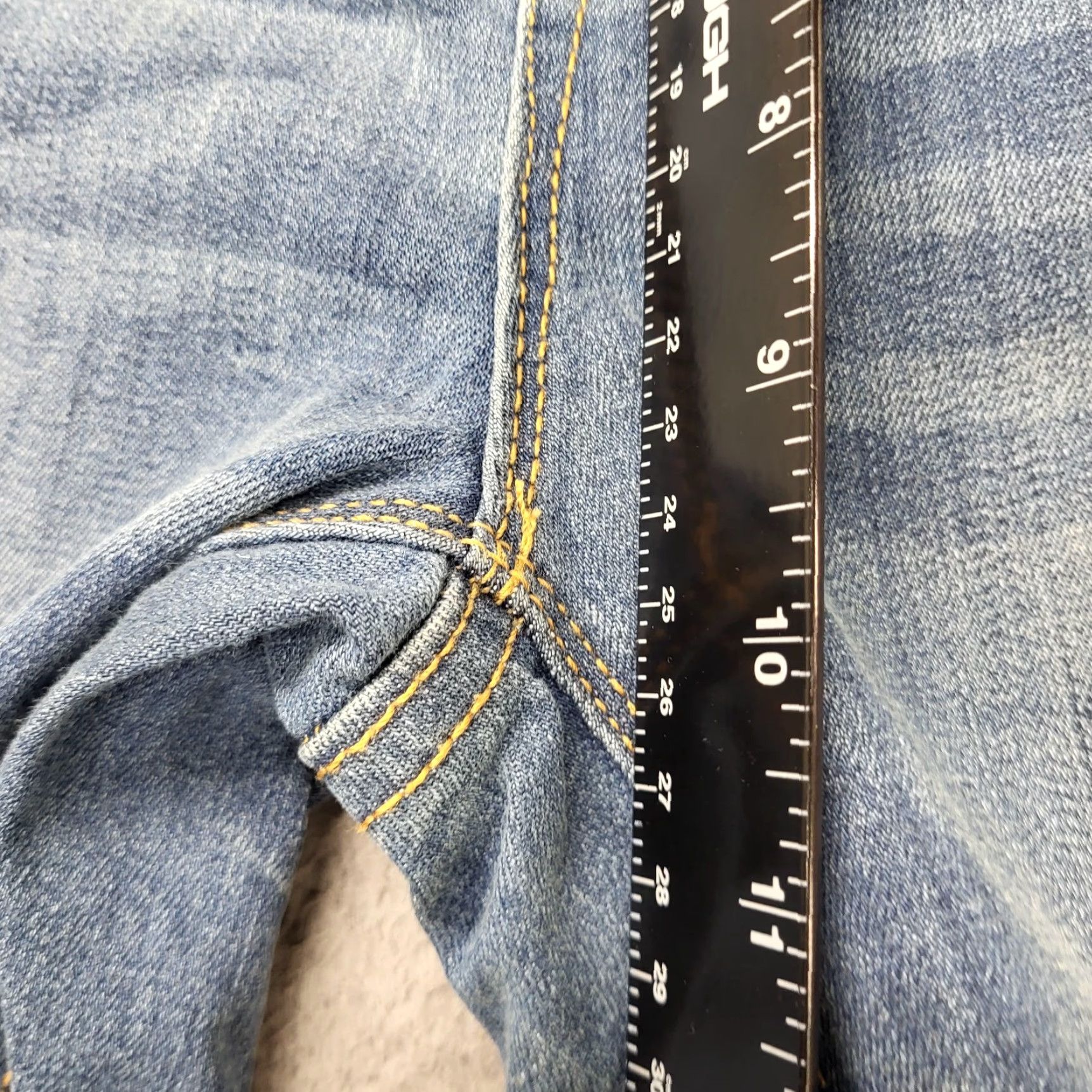 Vintage Indigo Rein Jeans Womens 5/26 Med Blue Wash Distressed High Rise Crop Jeans 5/26 Slim Blue 90s City College Womens Size 27" / US 4 / IT 40 - 5 Thumbnail