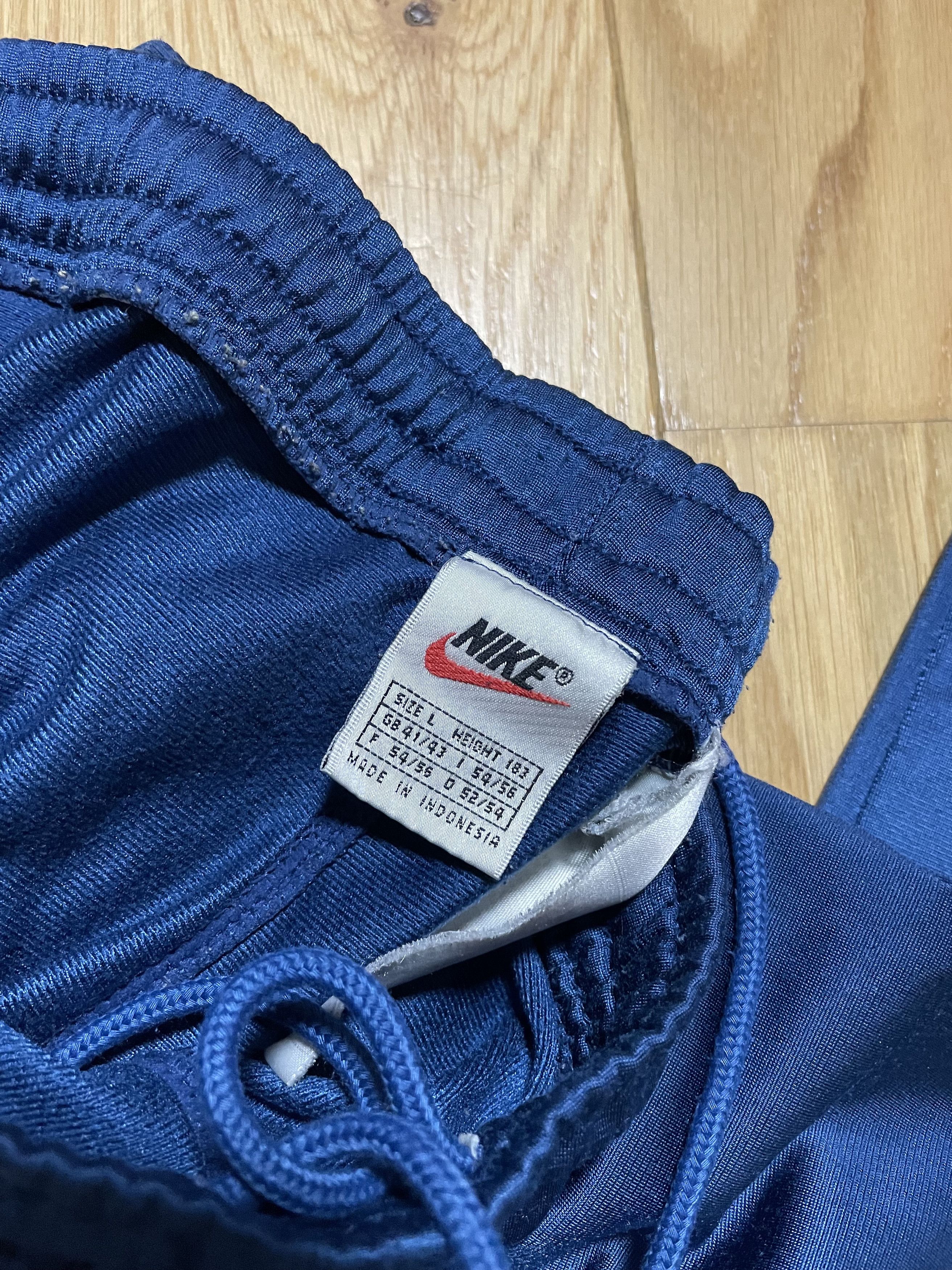 Nike Vintage Nike Blue White Tracksuit Set 90s Size US L / EU 52-54 / 3 - 9 Thumbnail