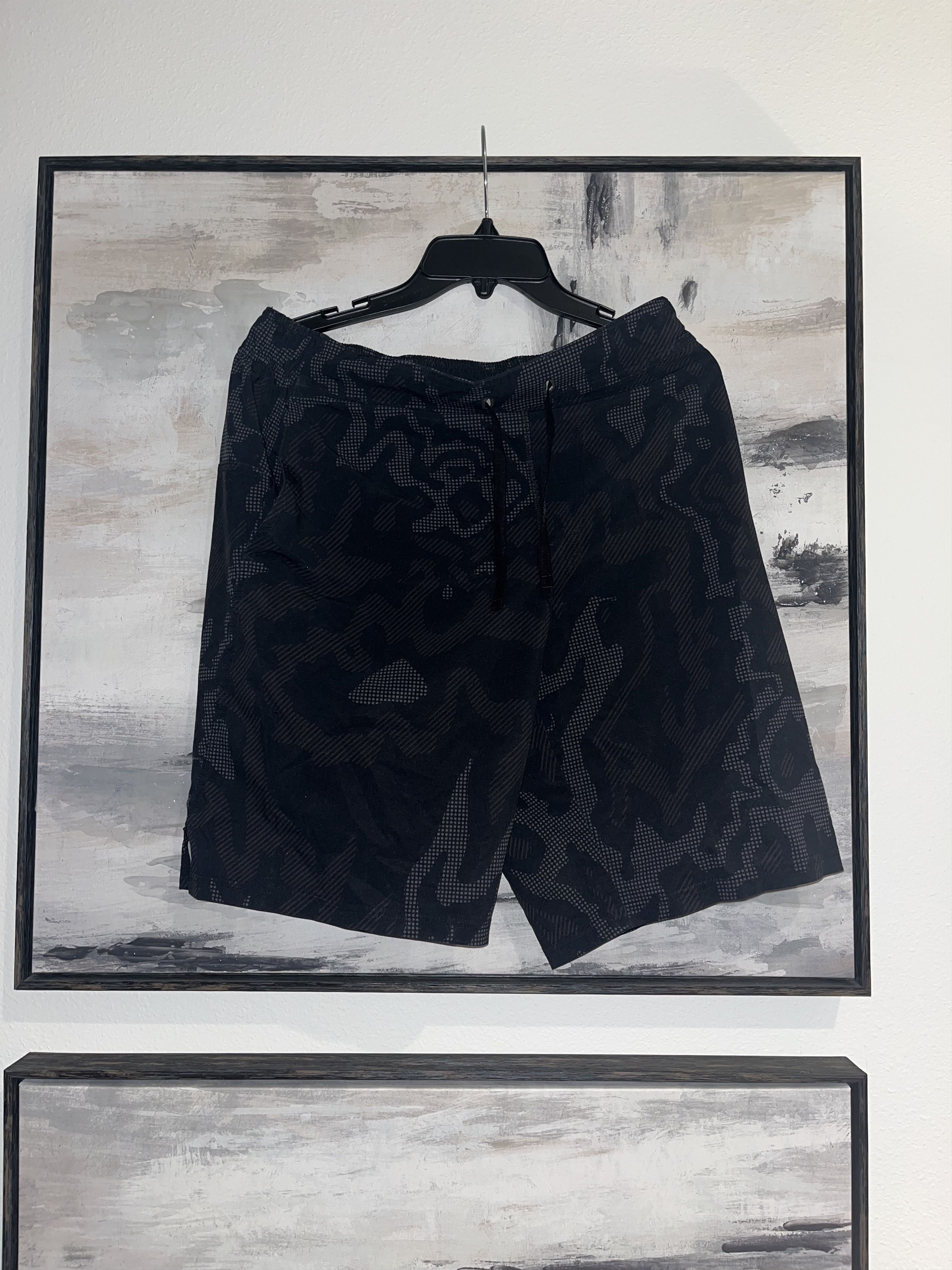 Oakley Black Camo Shorts Size US 36 / EU 52 - 1 Thumbnail
