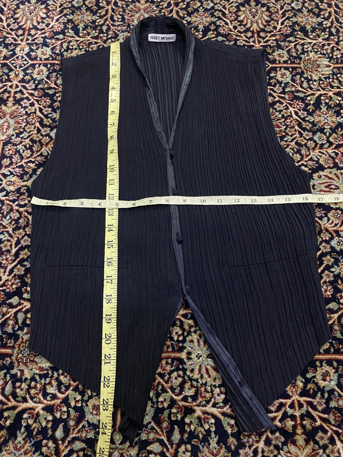 Issey Miyake RARE ISSEY MIYAKE PLEATS STYLE VEST Size L / US 10 / IT 46 - 7 Thumbnail