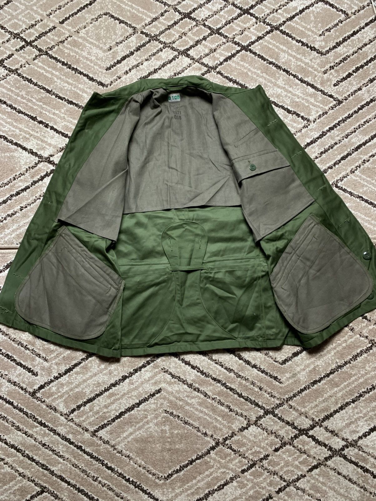 Vintage Vintage Sweden D100 Army Military jacket Size US M / EU 48-50 / 2 - 10 Thumbnail