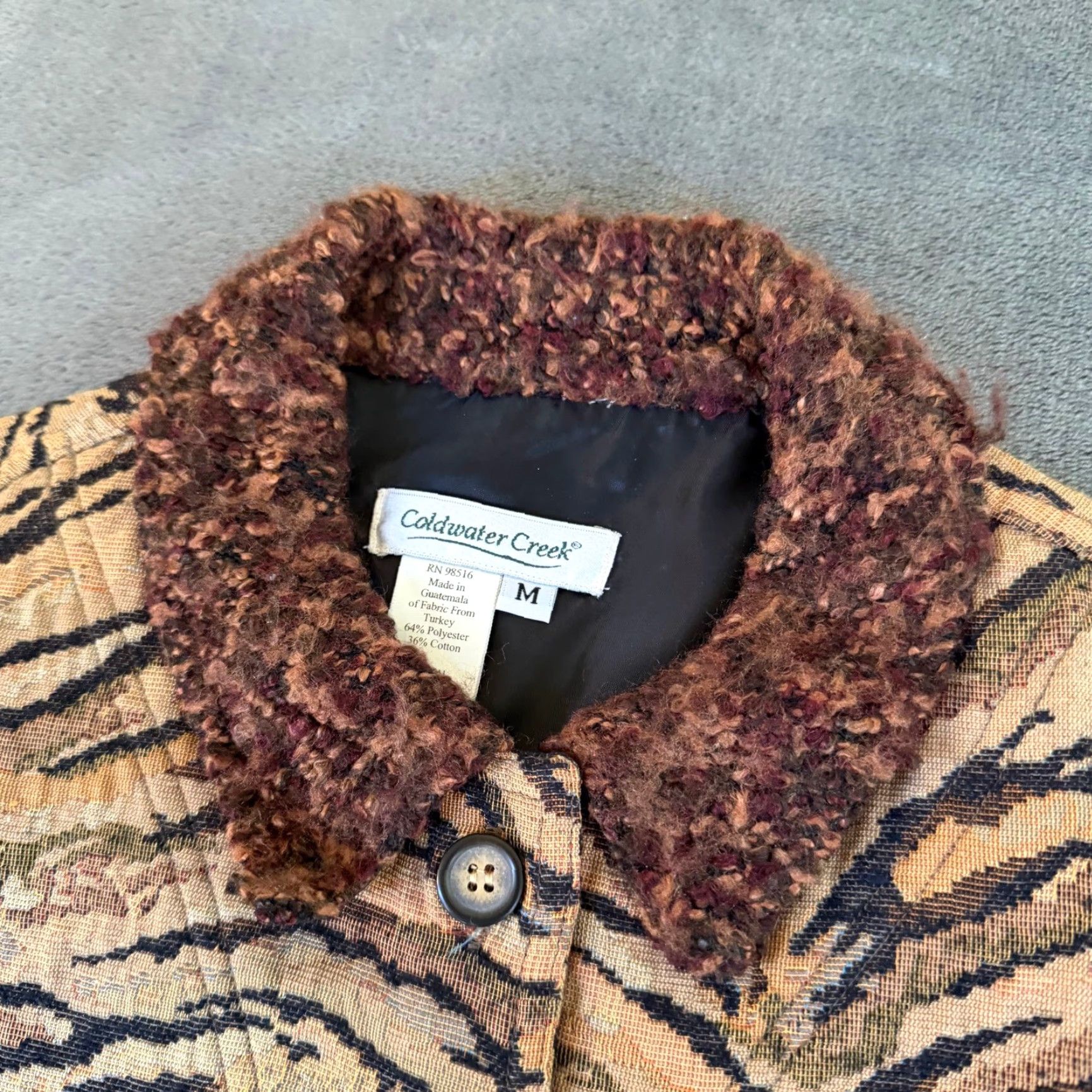 Coldwater Creek Coldwater Creek Tiger Print Tapestry Vest Fuzzy Collar Sleeveless Medium Womens Size M / US 6-8 / IT 42-44 - 2 Thumbnail
