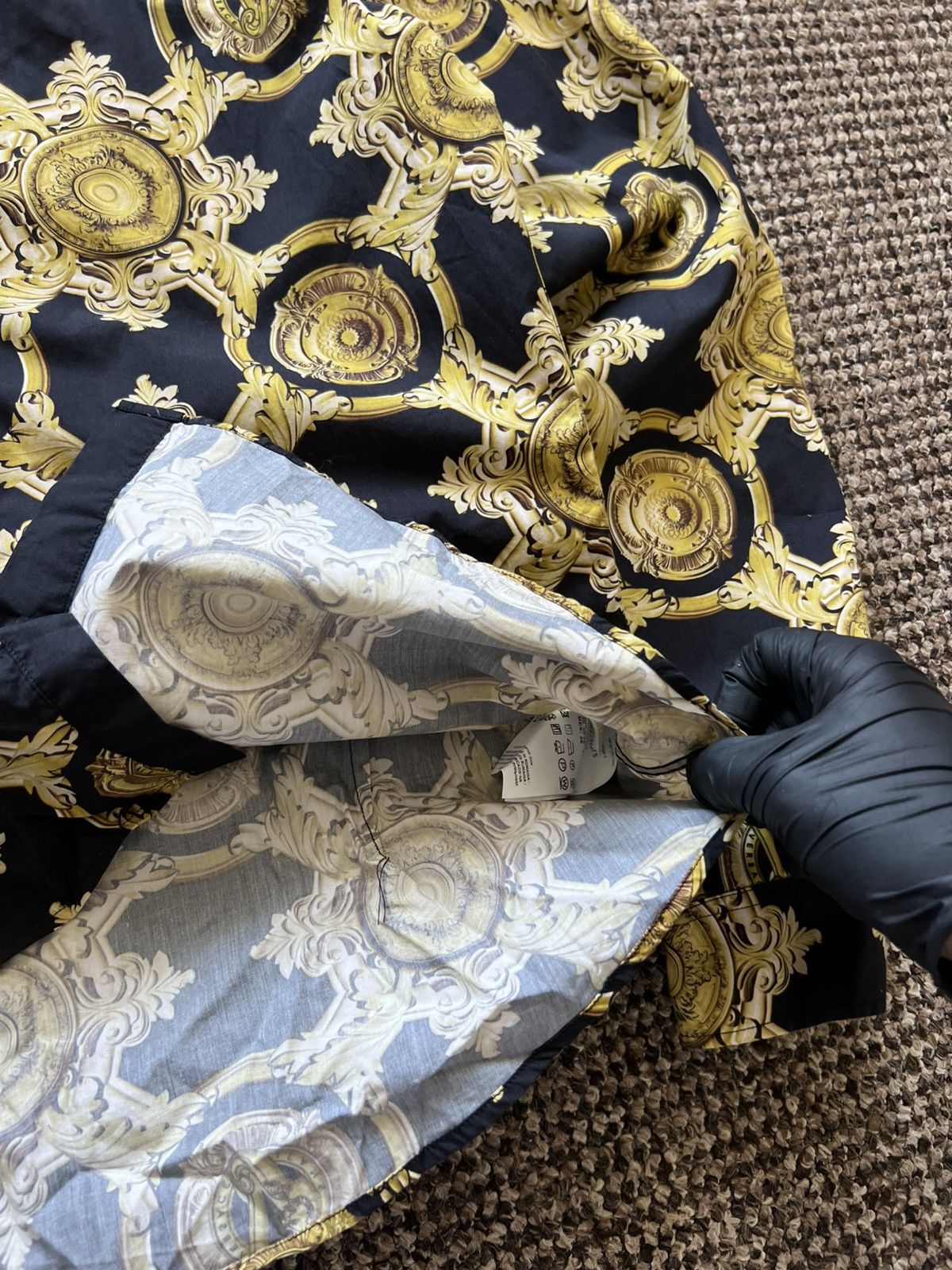 Versace Versace Baroque Print Shirt Black/Gold Men’s Long Sleev Size US L / EU 52-54 / 3 - 9 Thumbnail