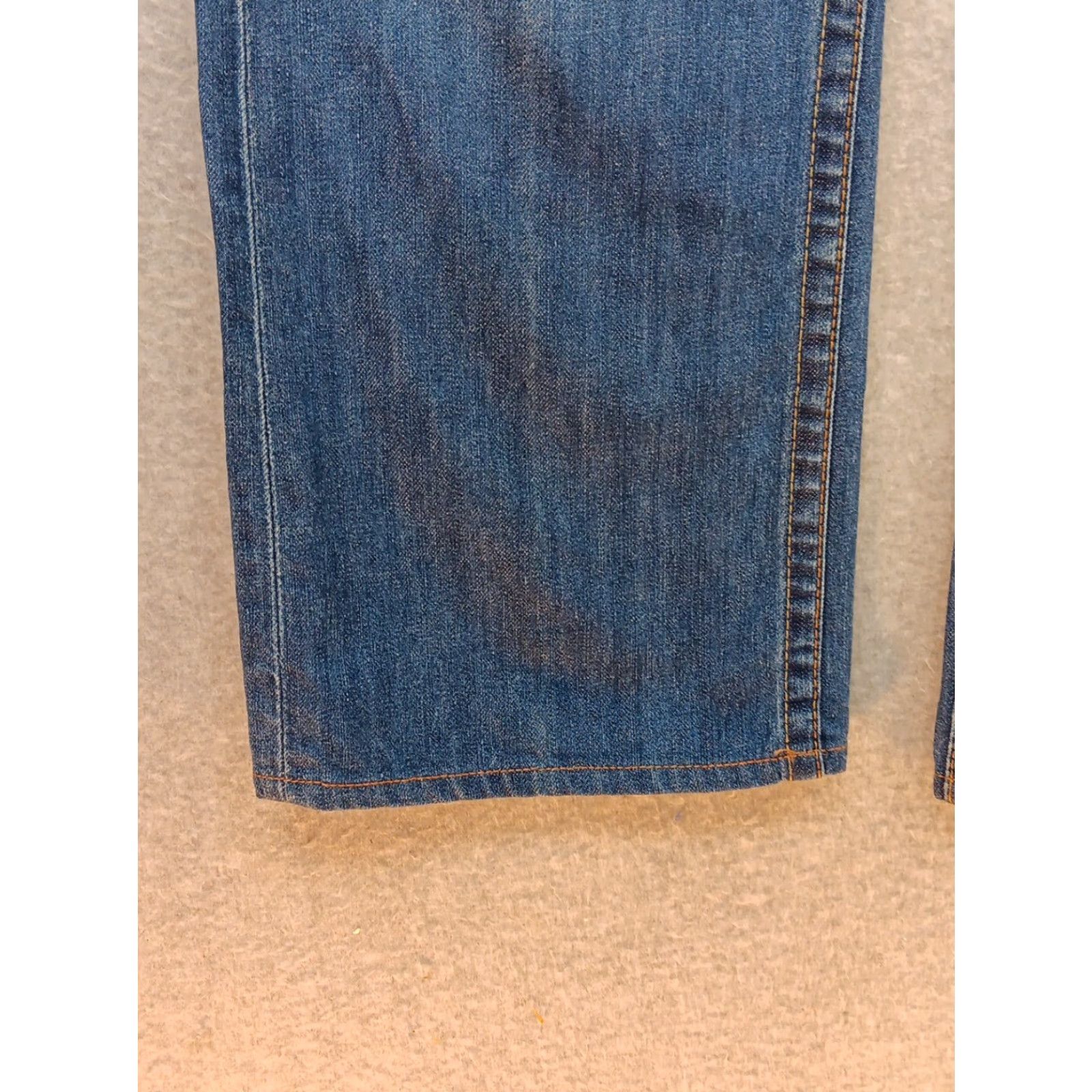 True Religion True Religion Jeans Men's 36x32 Straight 5-Pocket Distressed Medium Blue Wash Regular Size 36 Mens Jeans Size US 36 / EU 52 - 7 Thumbnail