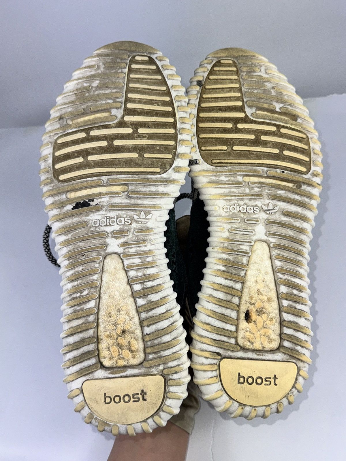 Yeezy ADIDAS YEEZY BOOST 350 TURLEDOVE SNEAKERS Size US 9 / EU 42 - 7 Thumbnail