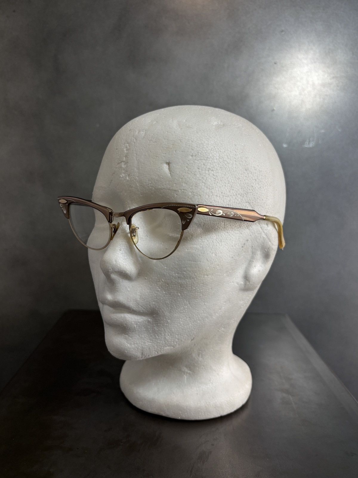 Shuron 1960s Shuron Frames Vintage Eyeglasses Horn Rim USA Gold Size ONE SIZE - 2 Thumbnail