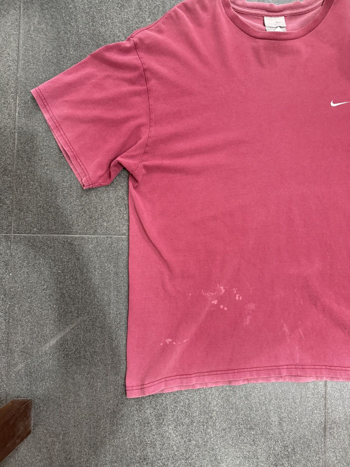 Nike × Vintage 90’s NIKE RARE SWOOSH Y2K RETRO LOGO OVERSIZED FADED TSHIRT Size US XL / EU 56 / 4 - 5 Thumbnail