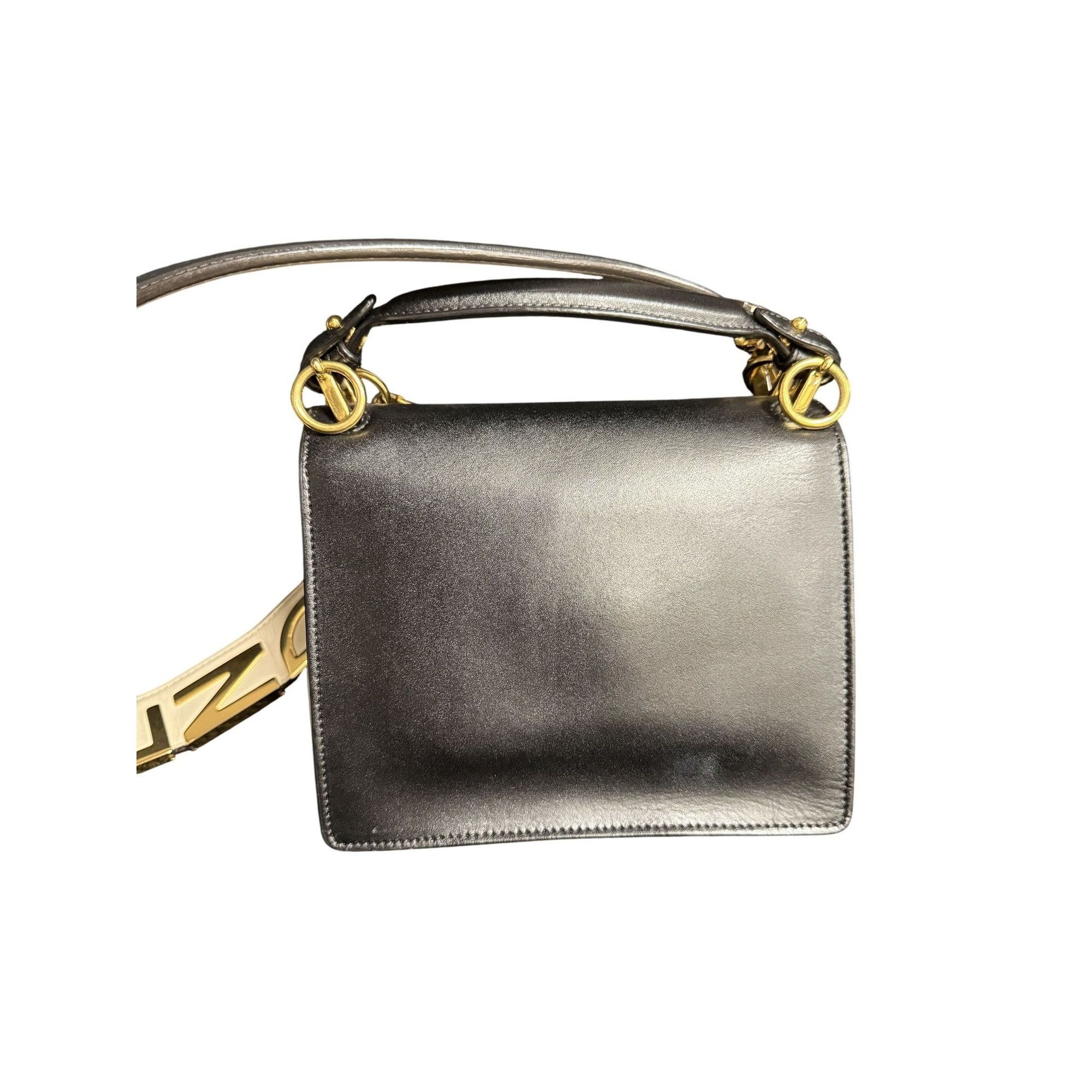 Fendi Fendi Roma Black & Gold Leather Shoulder Bag With Logo Strap Size ONE SIZE - 2 Thumbnail