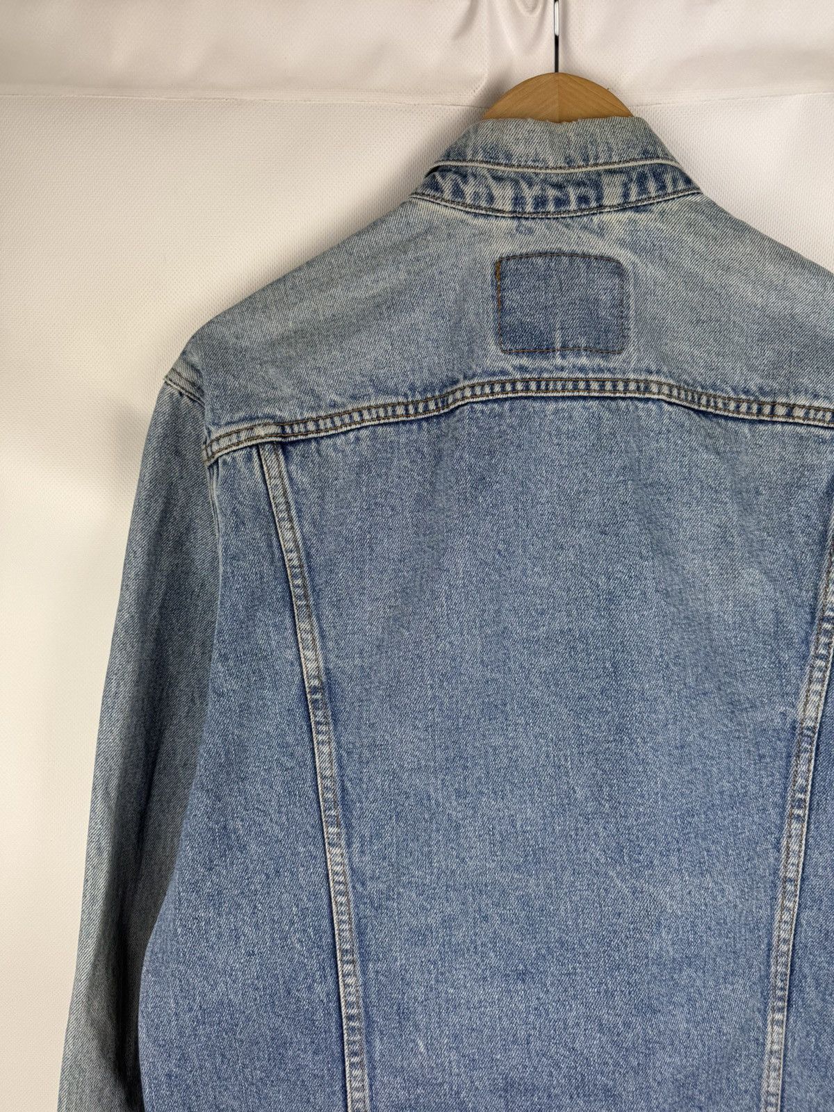 Levi's VTG 90s Levi’s Type 3 Light Blue Washed Denim Trucker Jacket Size US M / EU 48-50 / 2 - 15 Thumbnail