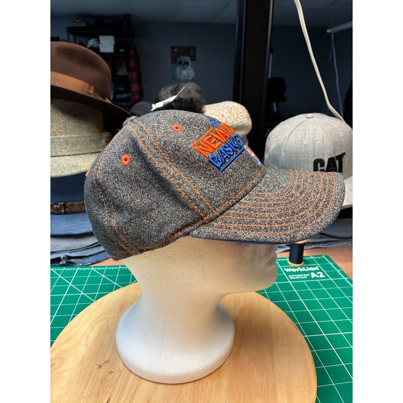 Adidas New York Knicks NBA Basketball Cap – Gray Heather Size ONE SIZE - 5 Thumbnail