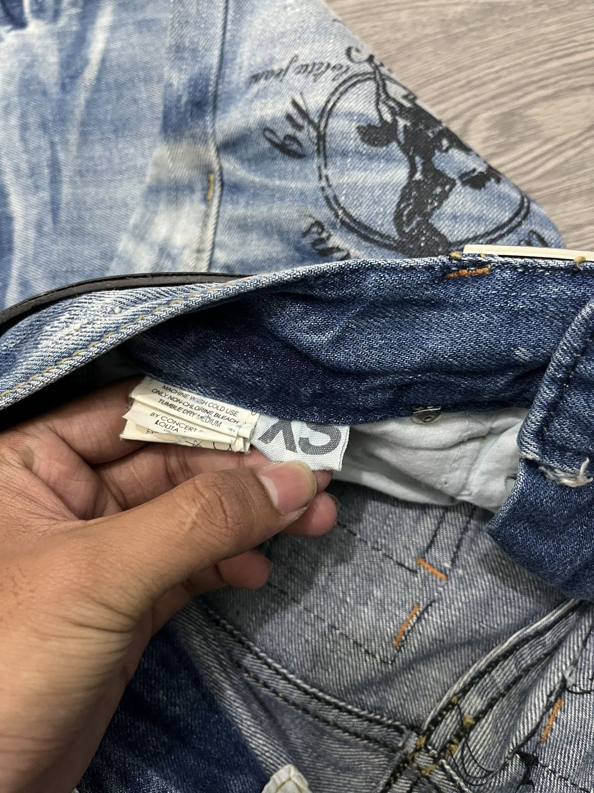 Japanese Brand 🇯🇵Lolita Distressing Jeans🇯🇵 Size US 29 - 9 Thumbnail