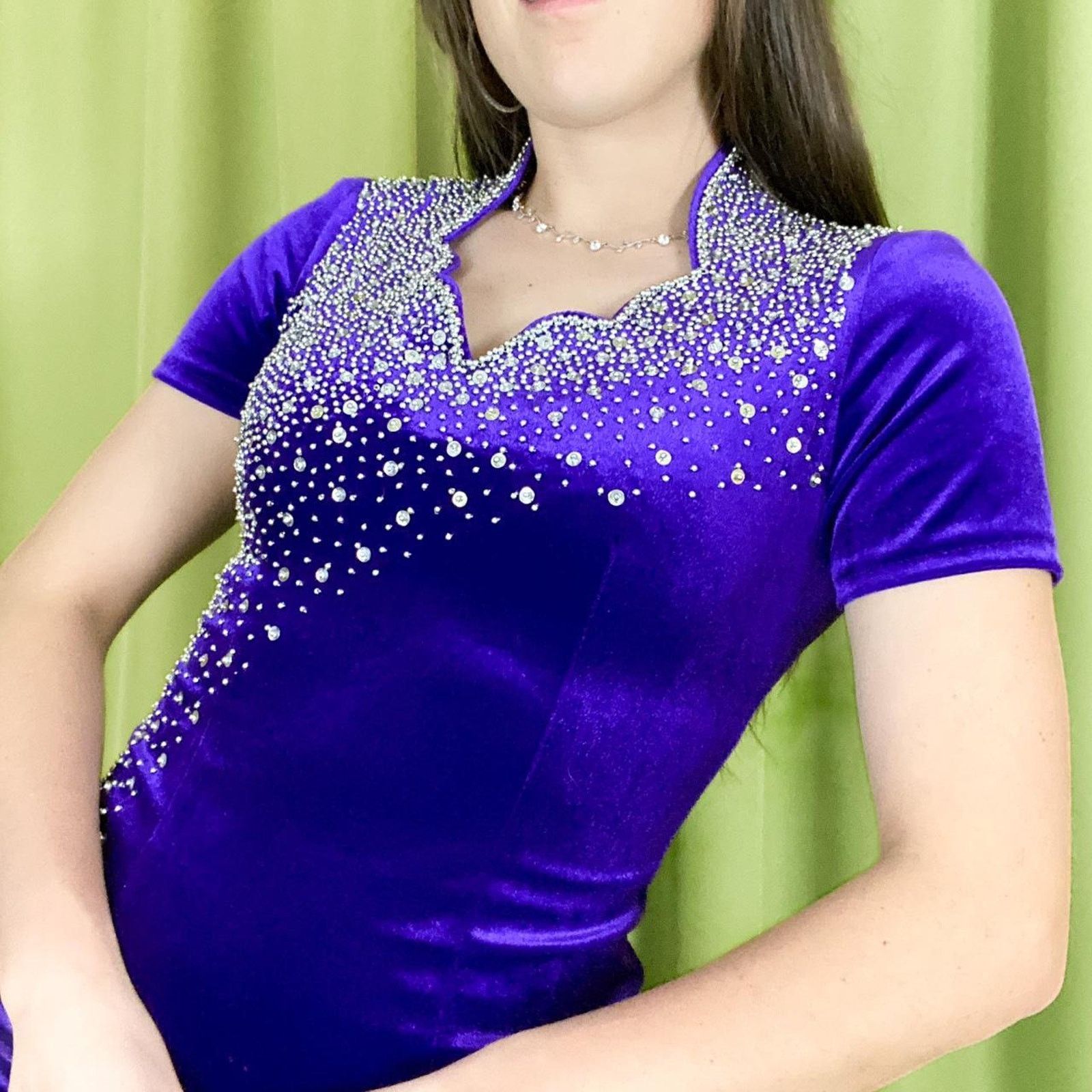 Vintage 80s Vintage Purple Velvet Beaded Sequin Bodycon Midi Dress Size S / US 4 / IT 40 - 2 Thumbnail