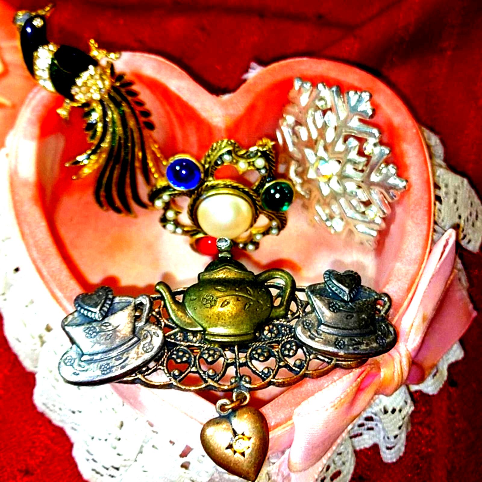 Vintage Beautiful lot of vintage brooches Size ONE SIZE - 1 Thumbnail
