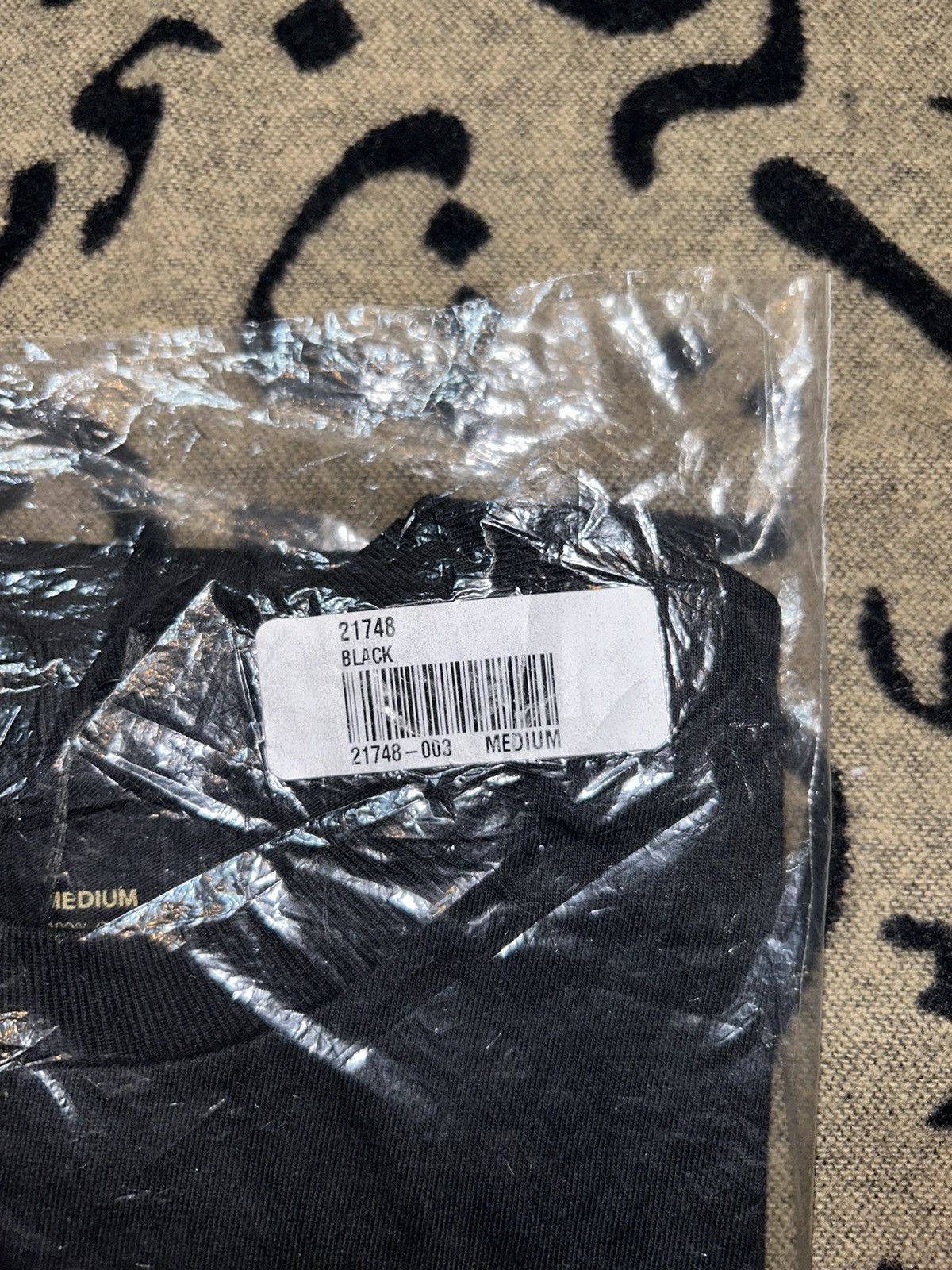 October's Very Own 2017 London Store Opening Union Jack Tshirt Size US M / EU 48-50 / 2 - 7 Thumbnail