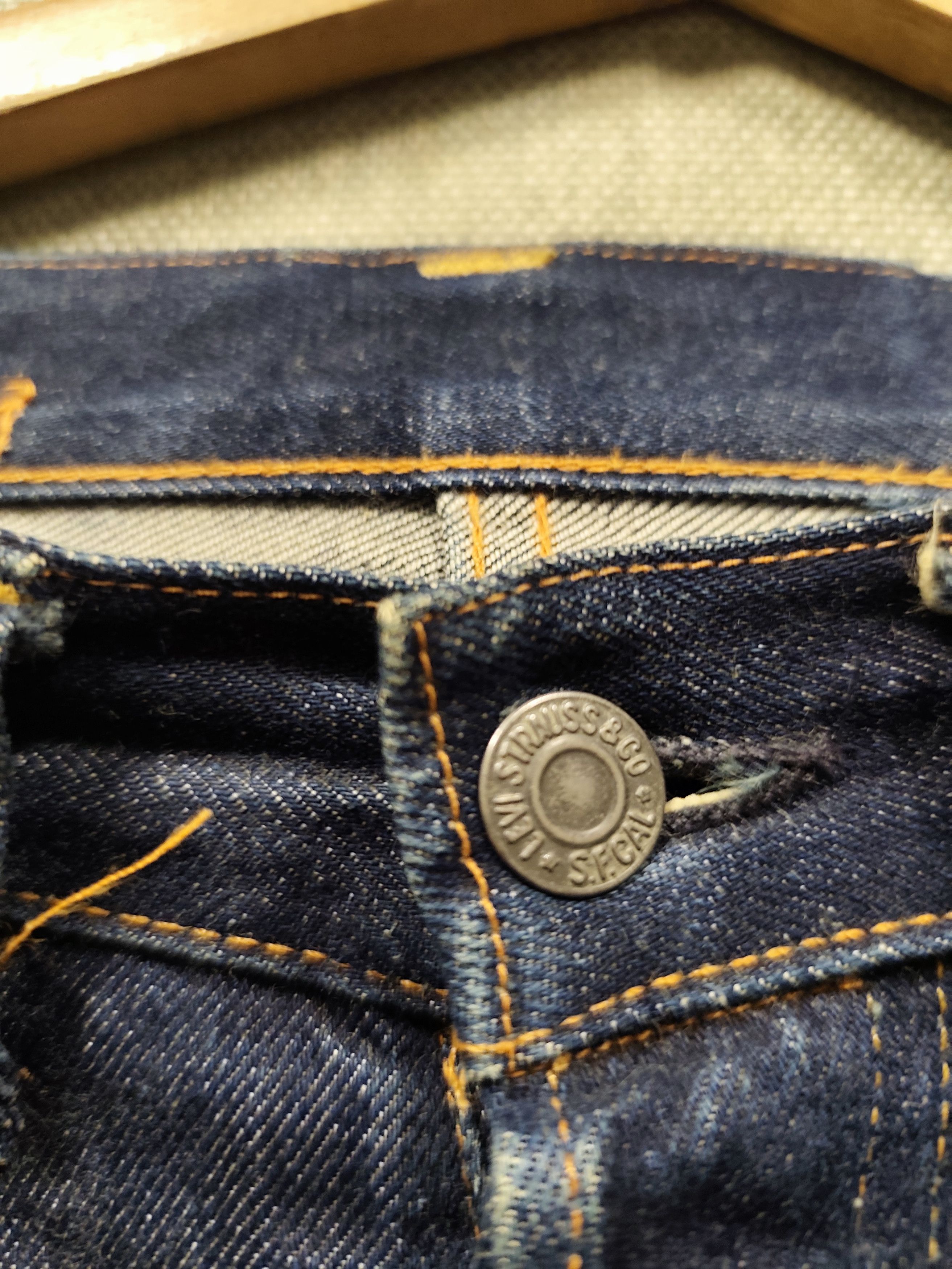 Levi's Vintage Levi's 501xx buckle back dark blue denim jeans Size US 32 / EU 48 - 4 Thumbnail