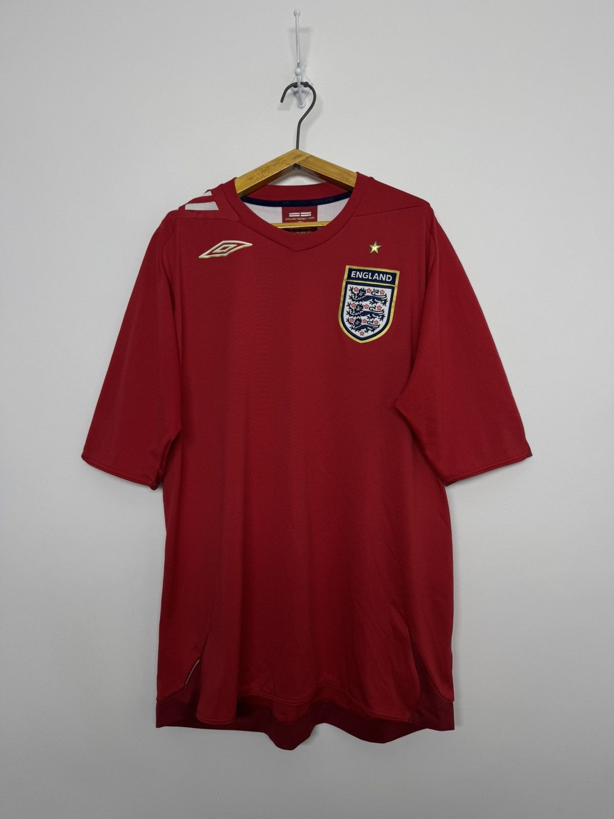 Umbro 2006 2008 England National Umbro Vintage Home Soccer Jersey Size US L / EU 52-54 / 3 - 3 Thumbnail