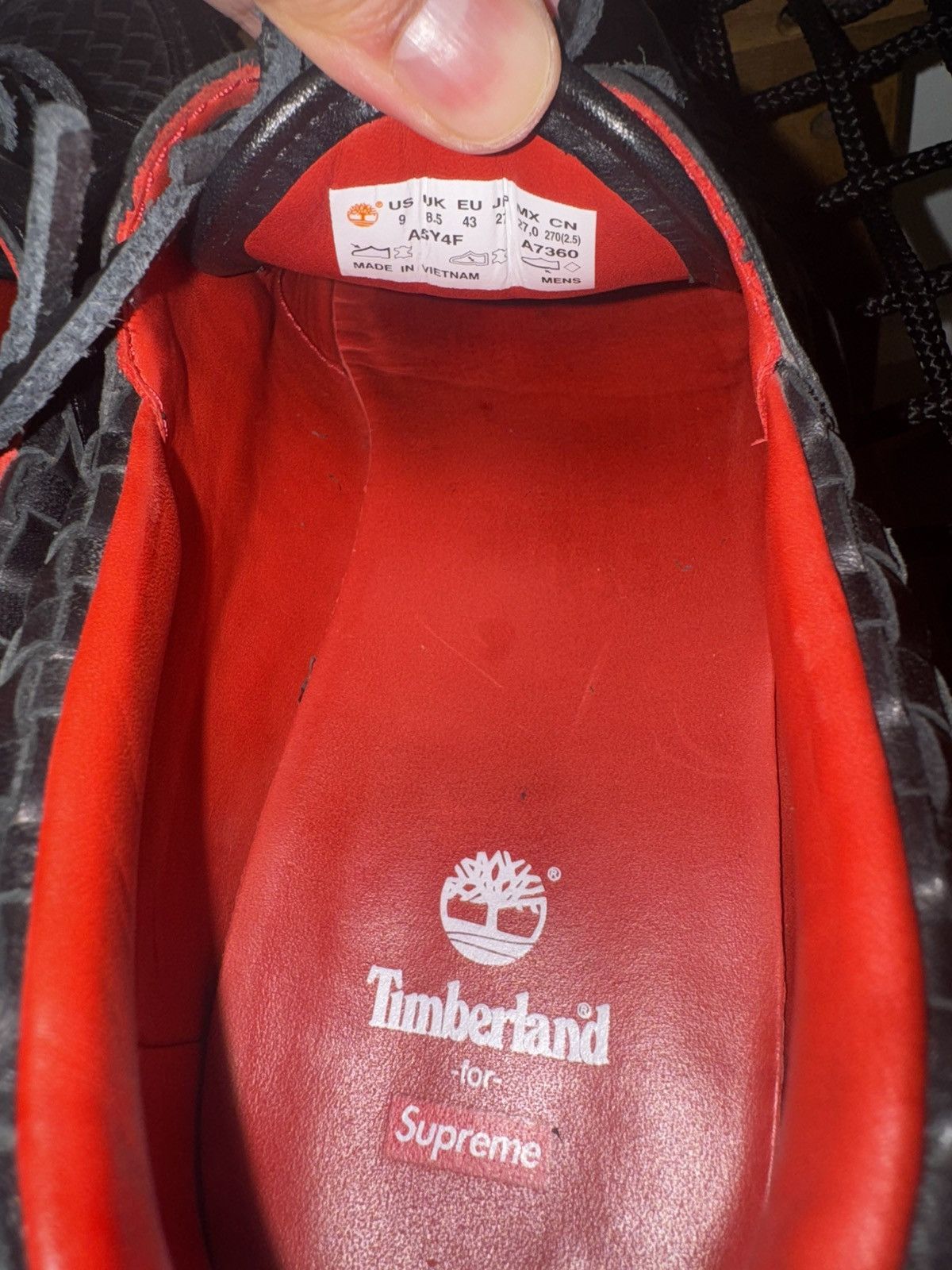 Supreme × Timberland Supreme x Timberland Woven Leather 3-Eye Lug Black size 9US Size US 9 / EU 42 - 2 Thumbnail