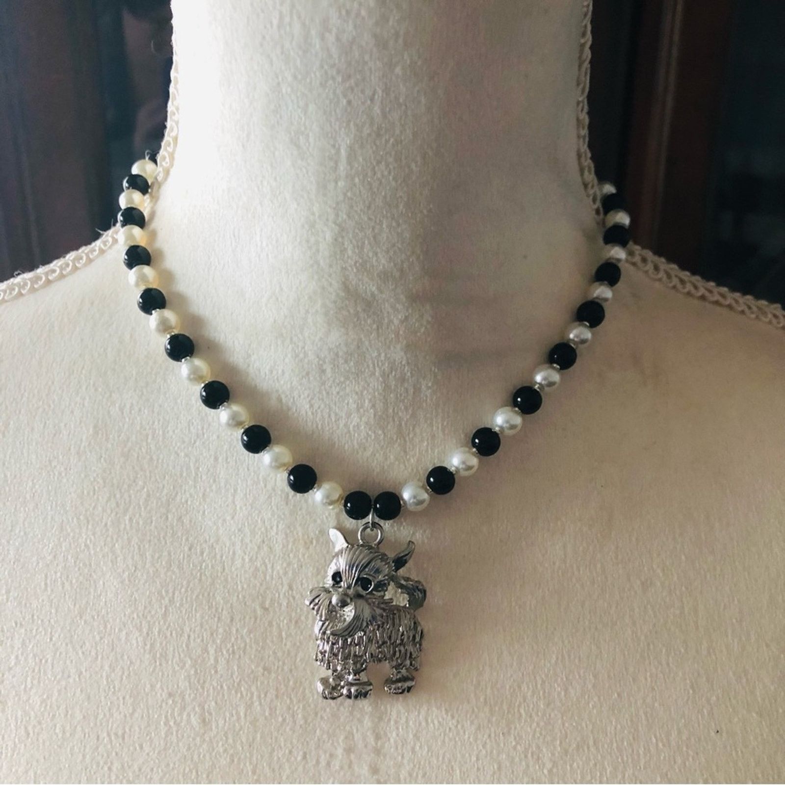 Handmade Handcrafted repurpose scotty dog pendant Pearl necklace Size ONE SIZE - 3 Thumbnail