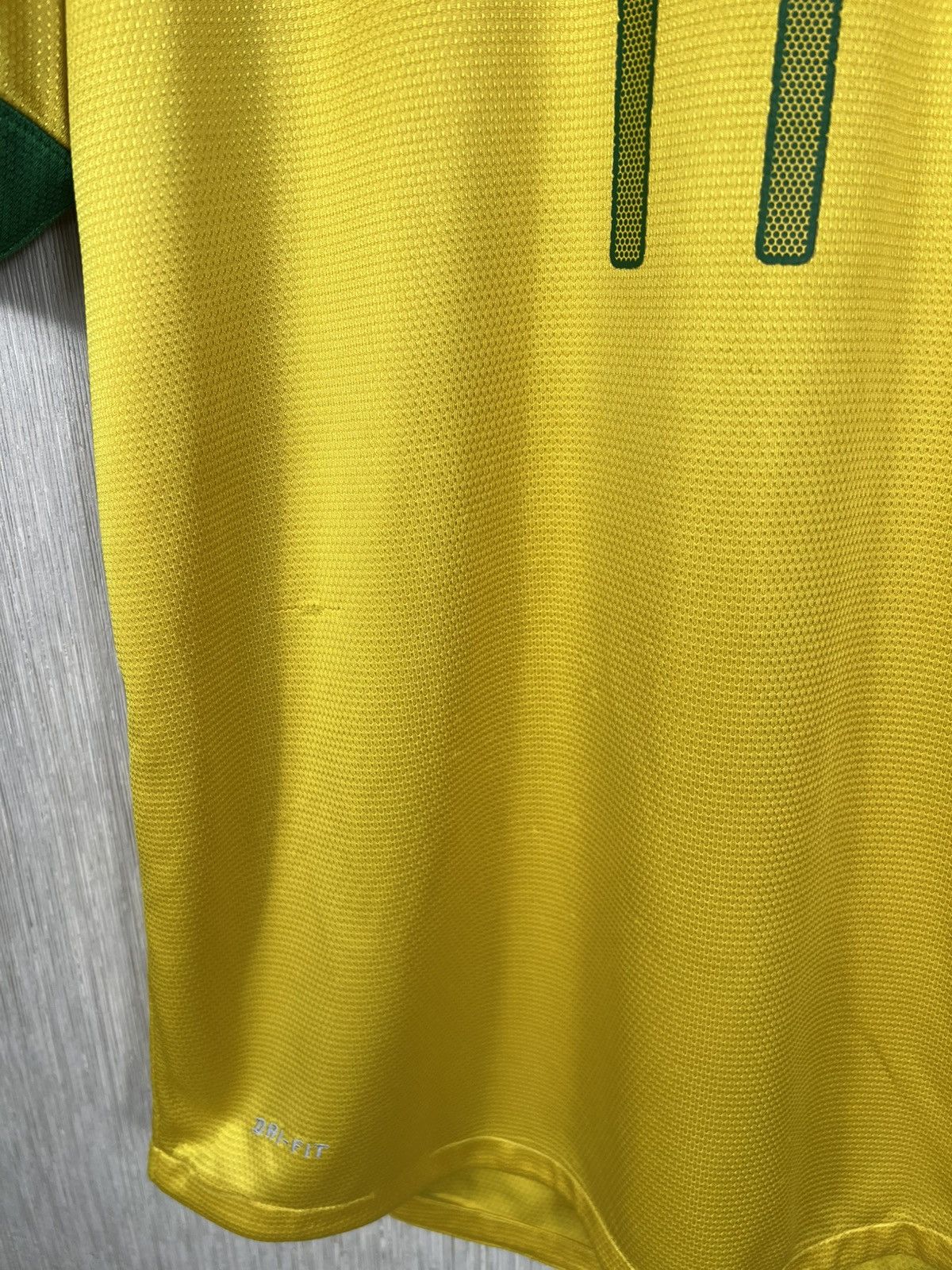 Nike Vintage Nike Brazil y2k 2012/13 home jersey tee 11 Neymar jr Size US S / EU 44-46 / 1 - 6 Thumbnail