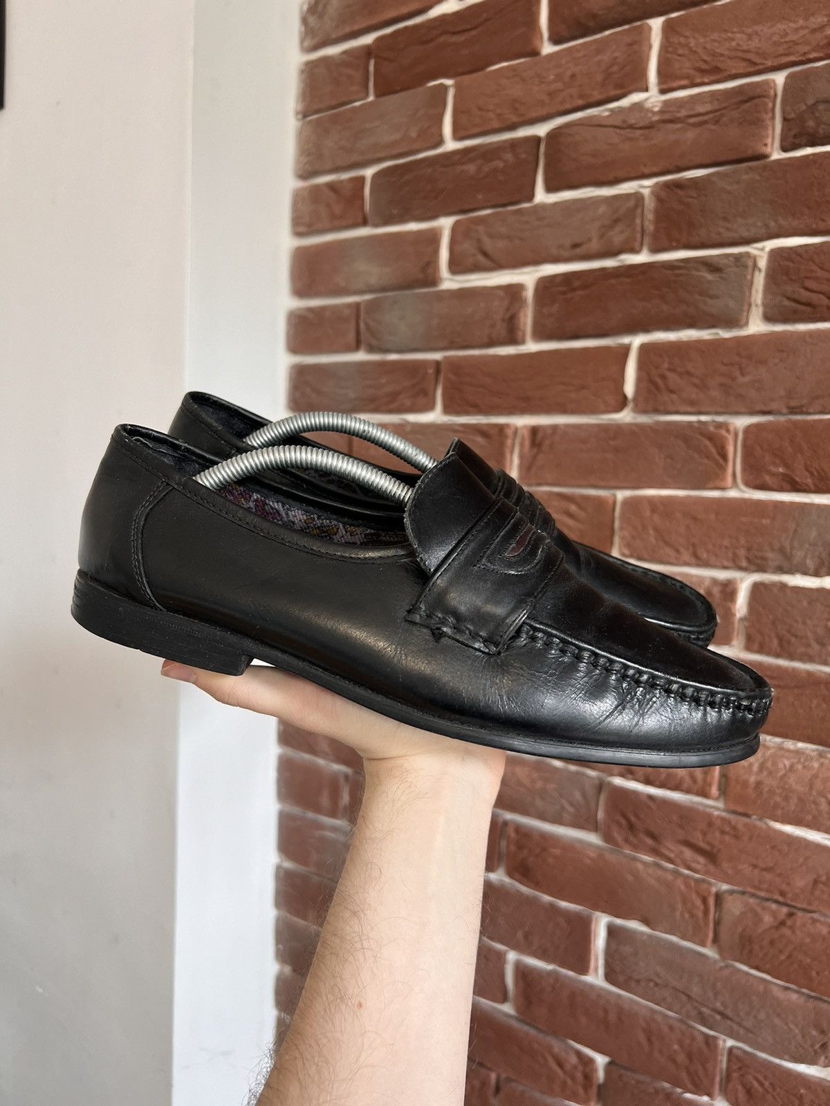 image of Avant Garde x Genuine Leather Vintage 90's Black Genuine Leather Casual Loafers Italy (Size 10.5)